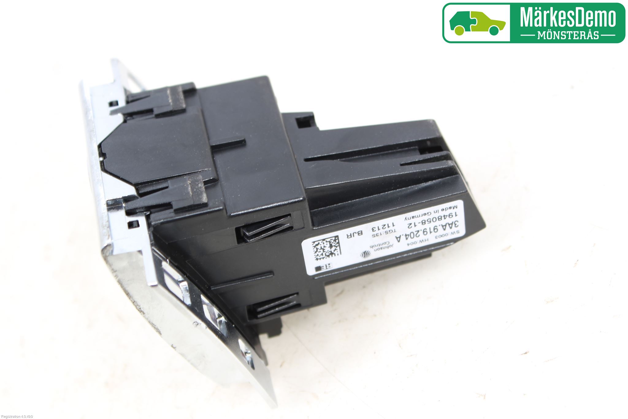 Volkswagen VW PASSAT 11-14 Instrument Klocka