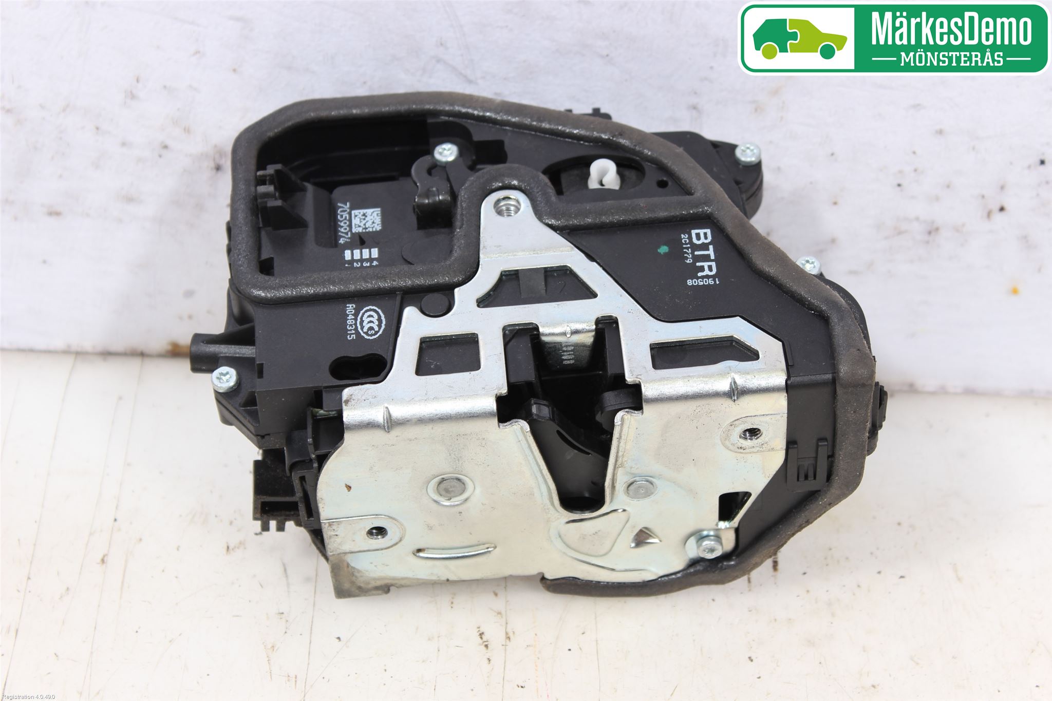 BMW 3 E90/91 SED/TOU 05-12 Låskista-Dörrlås