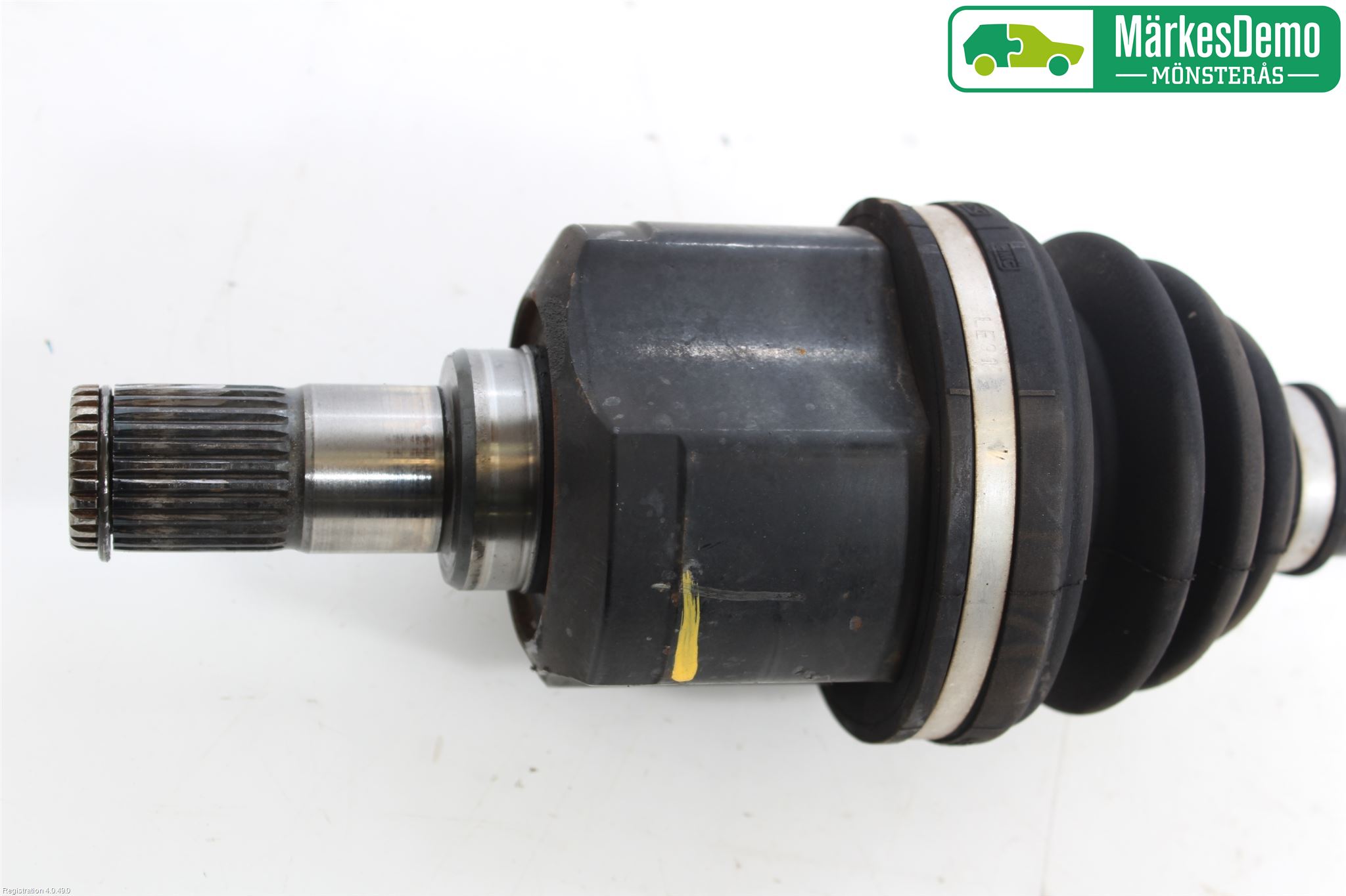 Hyundai i40 08-15 Drivaxel Fram Höger