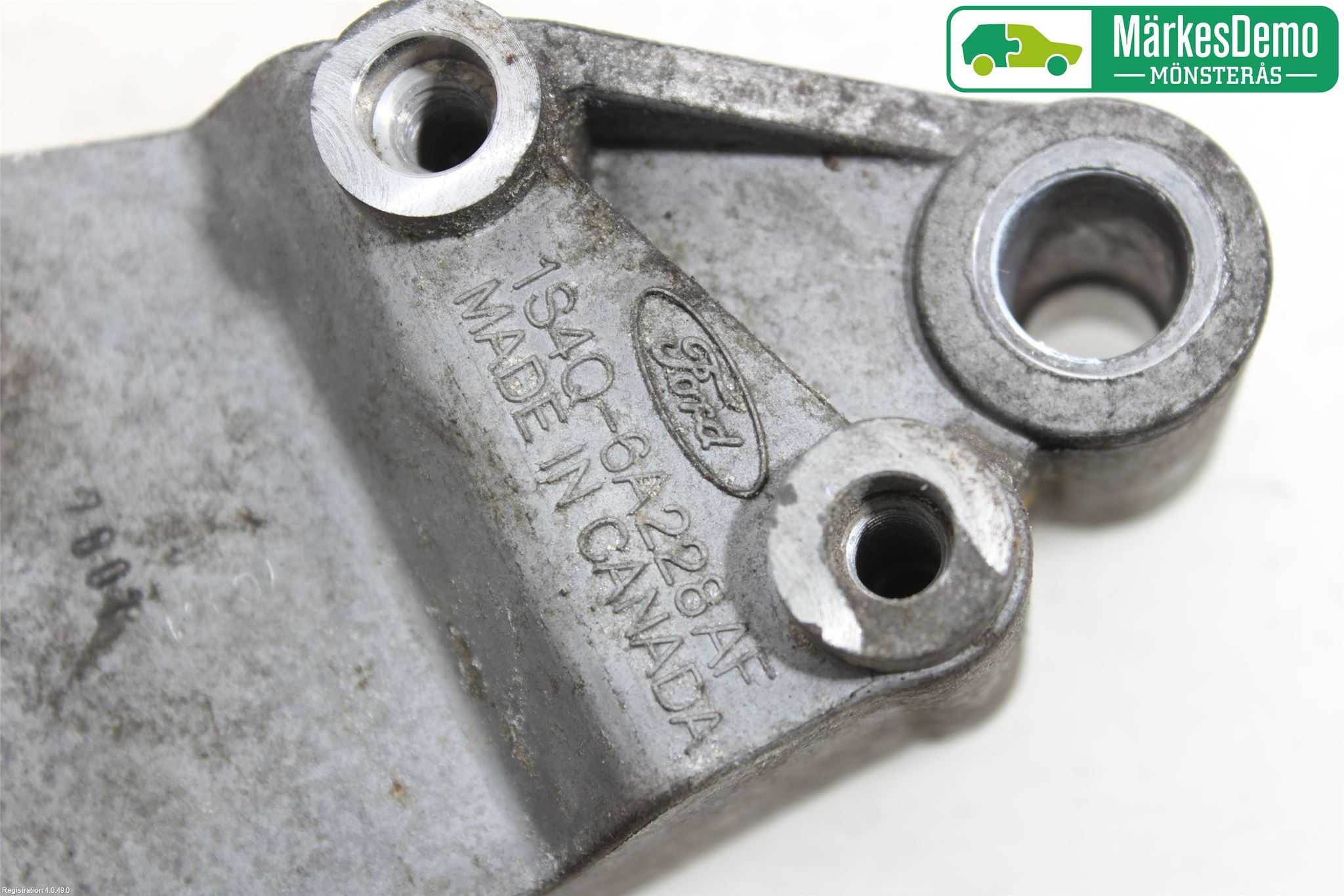 Ford TRANSIT CONNECT 03-08 Remspännare