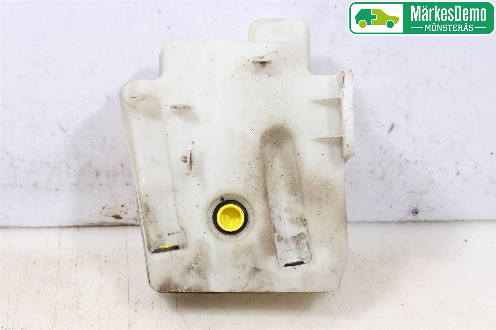 Volkswagen VW GOLF V 04-09 Spolartank Vindruta-Strål