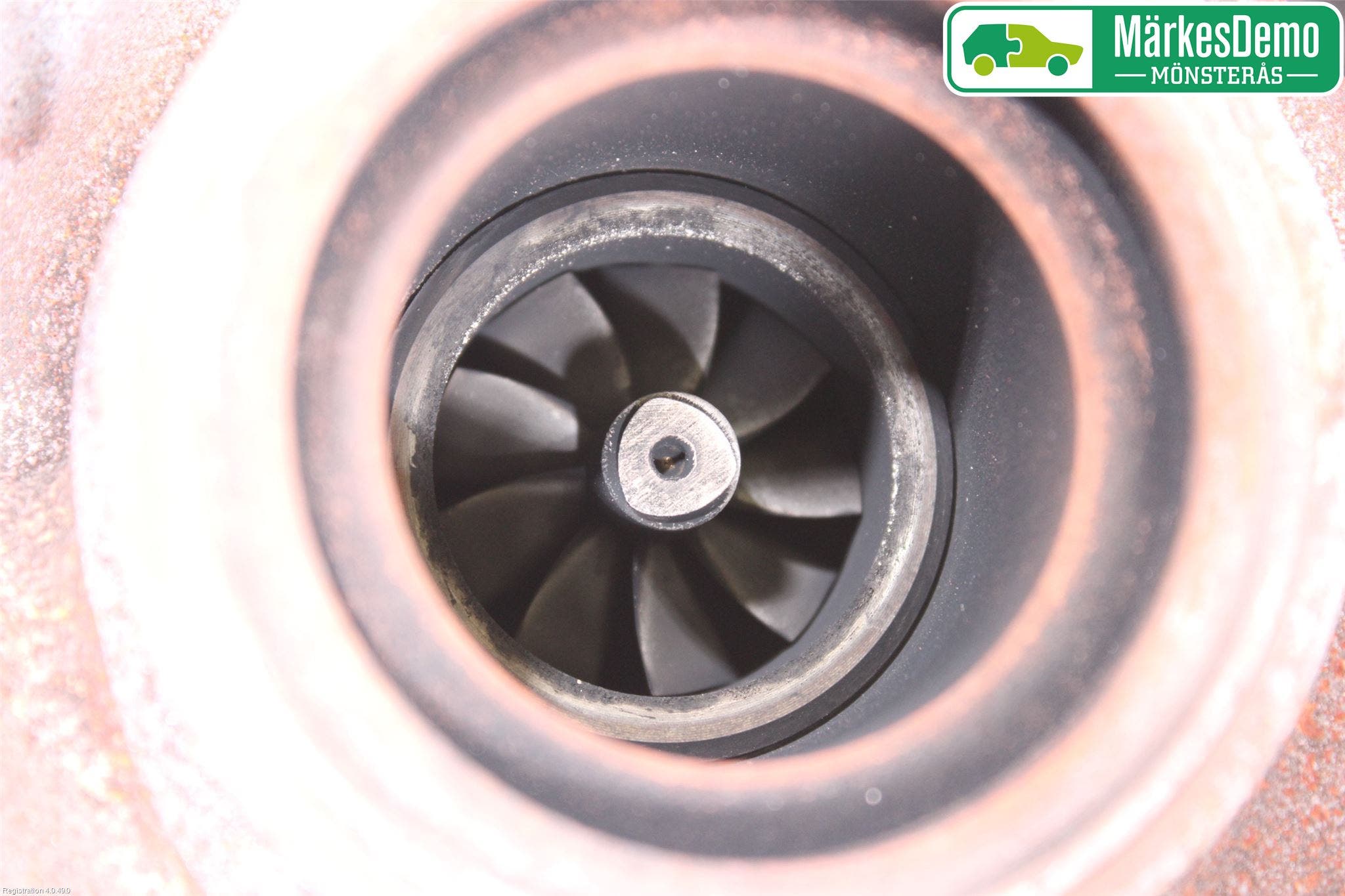 Volkswagen VW GOLF VI 09-13 Turboaggregat