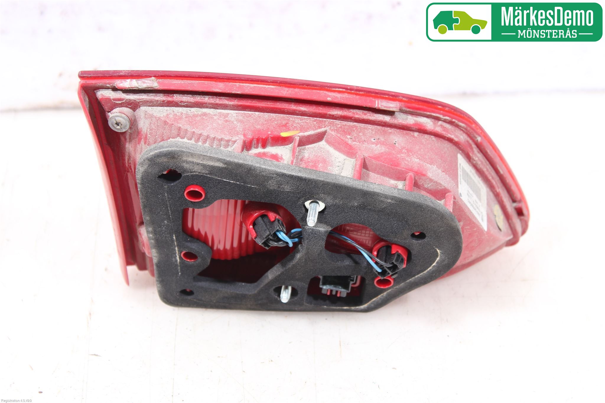 Volkswagen VW PASSAT 11-14 Bakljus Lucka Hö