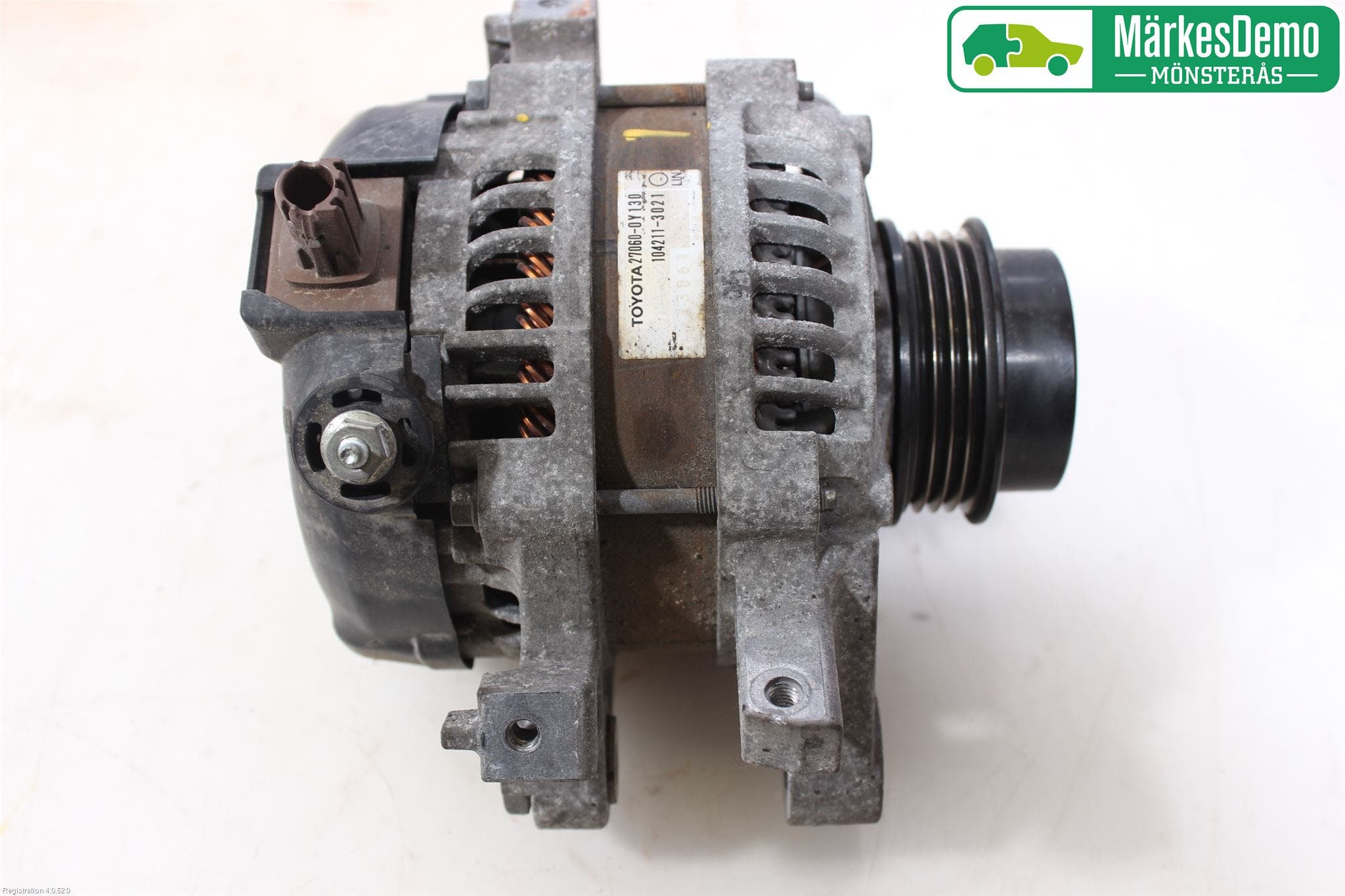 Toyota YARIS XP130 12-14 Generator