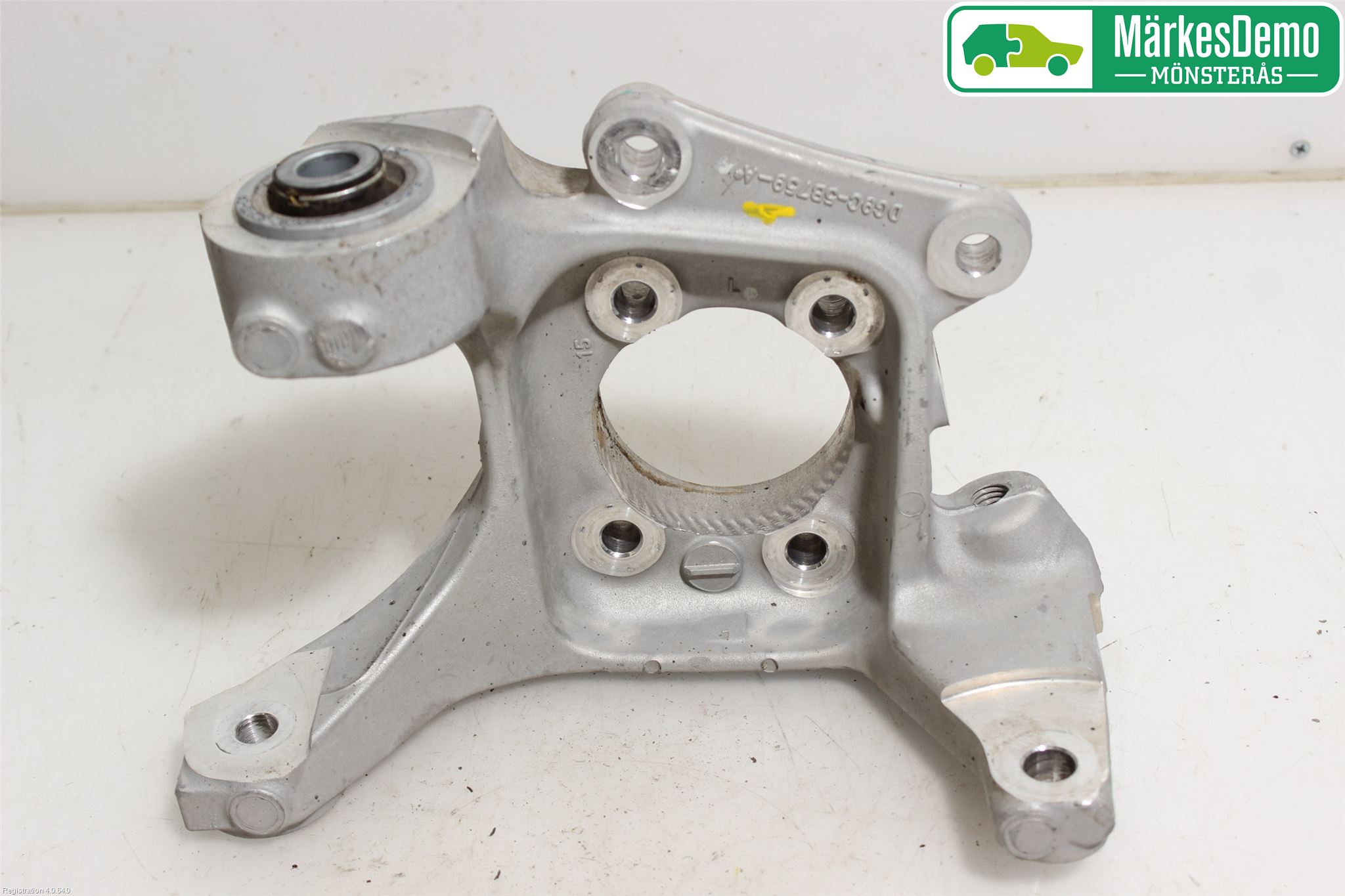 Ford MONDEO 15-22 Hjullagerhus Bak Vä