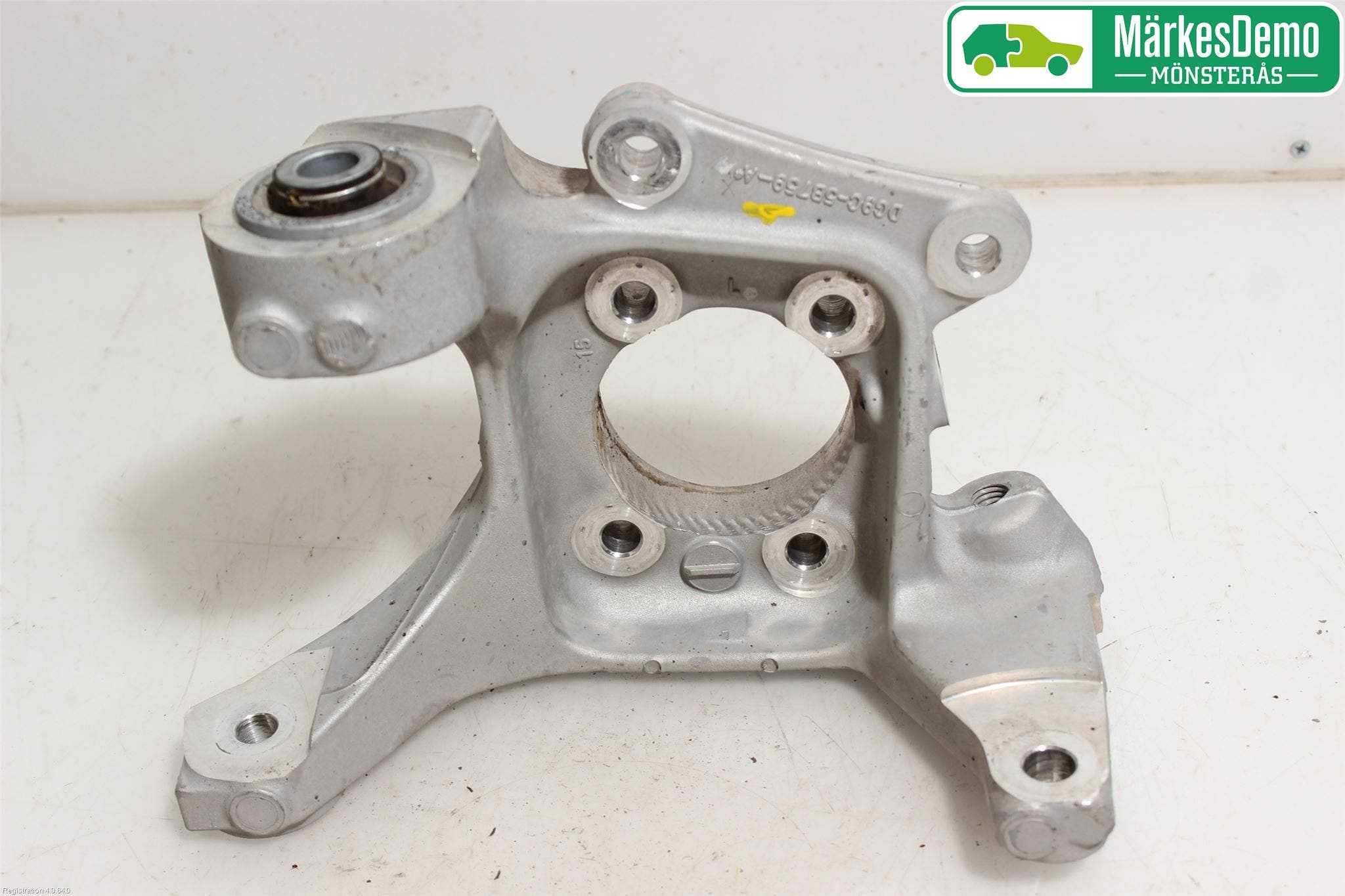 Ford MONDEO 15-22 Hjullagerhus Bak Vä