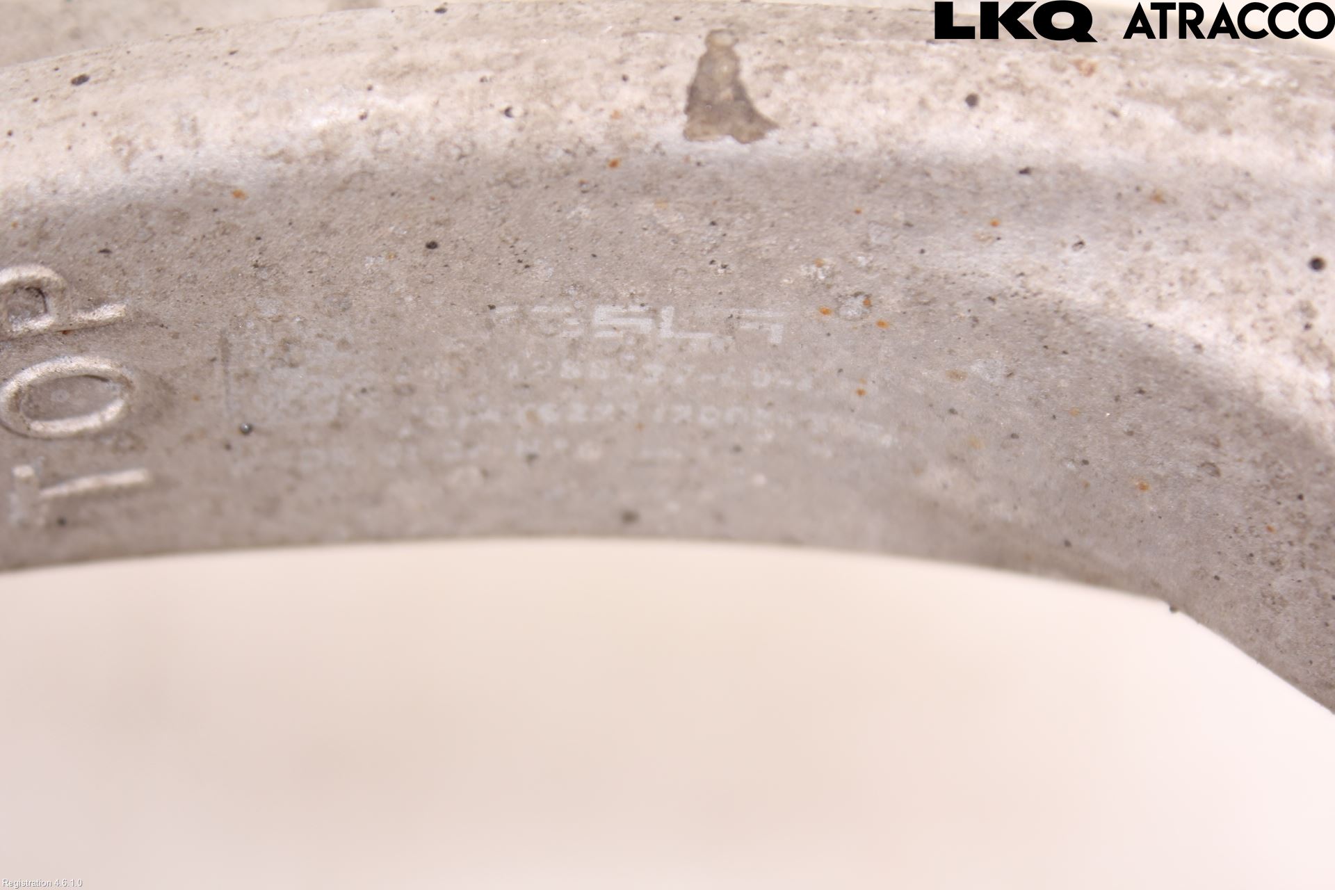 Tesla MODEL Y 21- Bärarm Bak Övre Höger