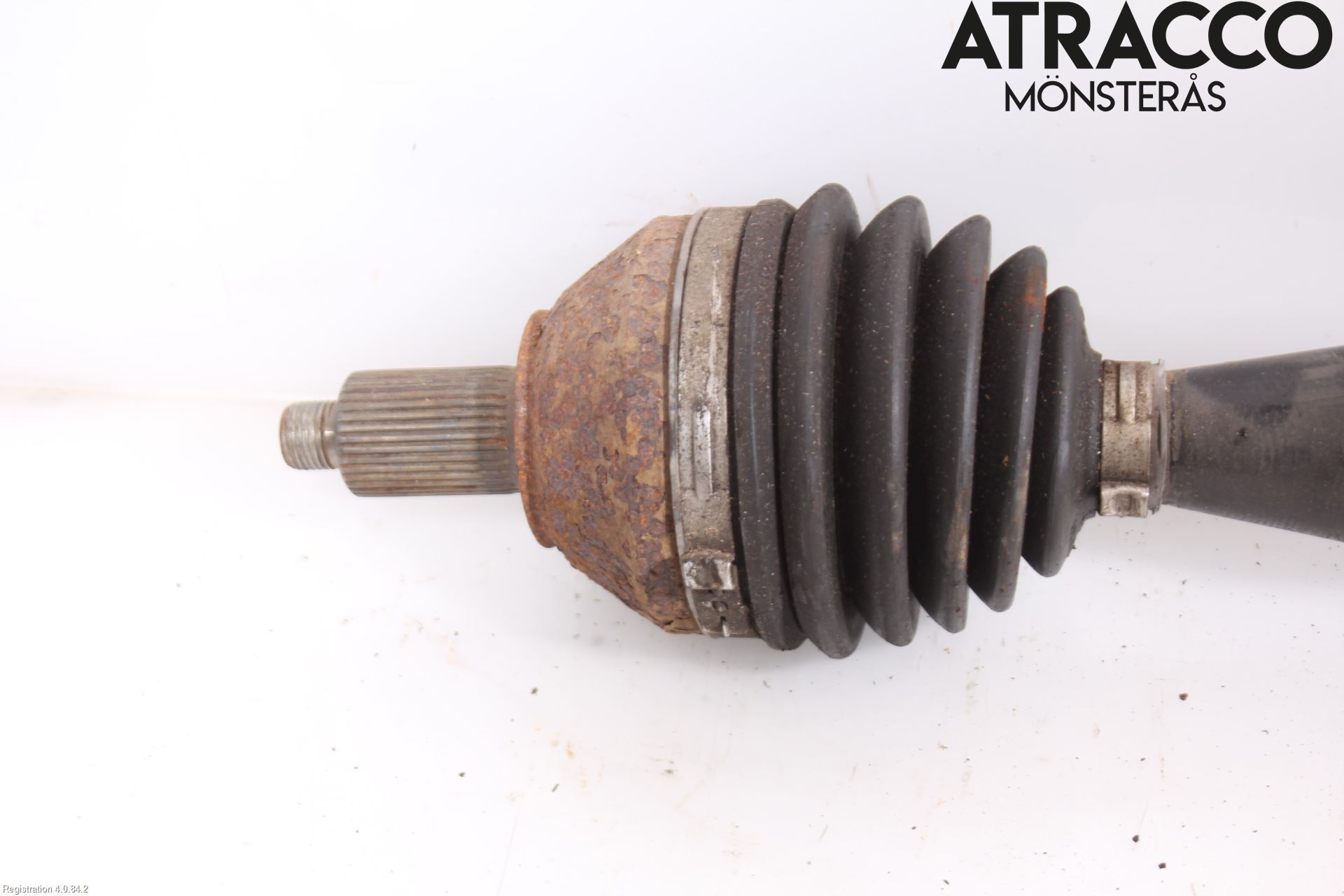 Volkswagen VW POLO 10-17 Drivaxel Fram Höger