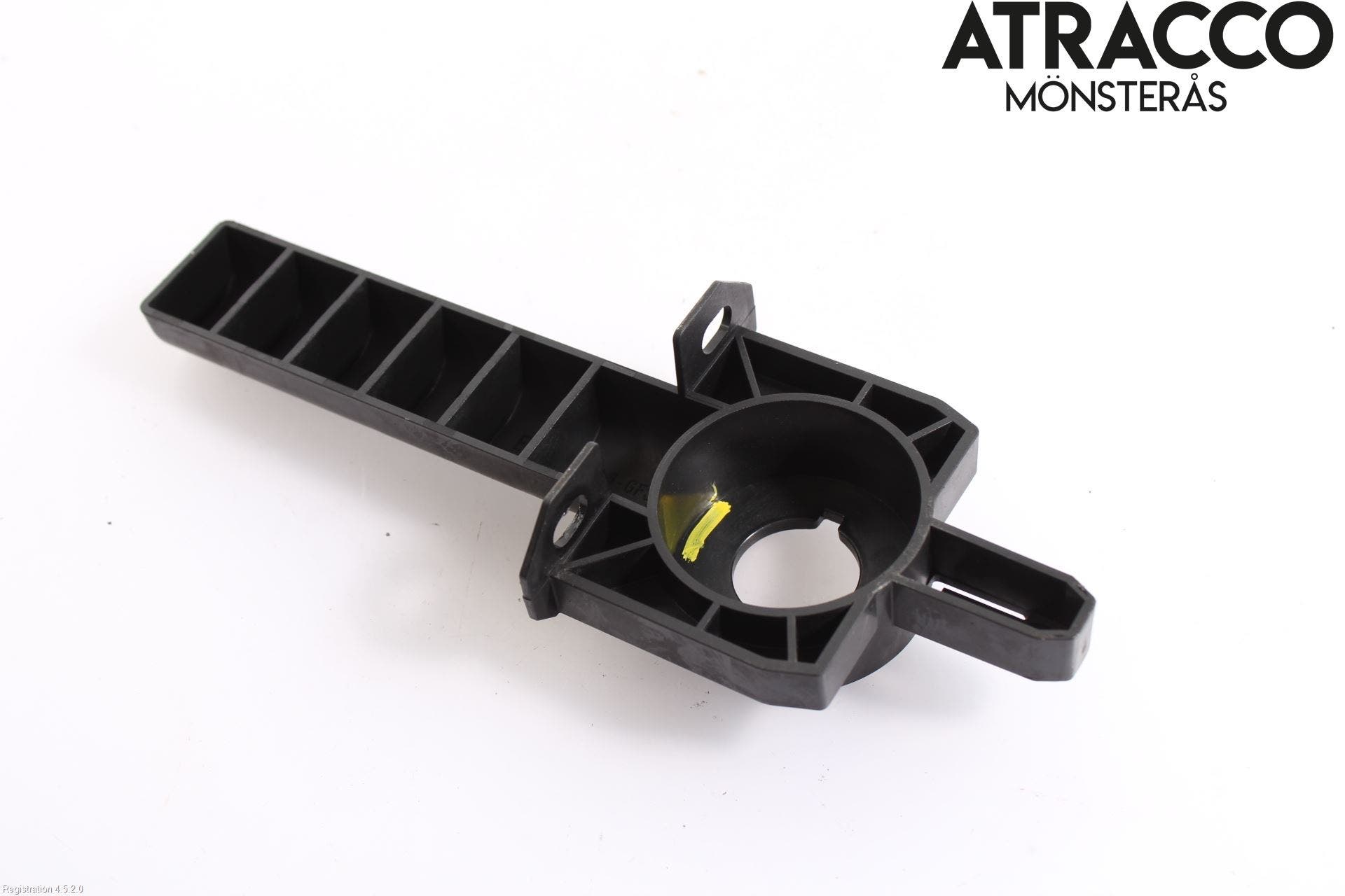 Audi A6 F2/C8 19- Kylarfäste-Ram-Balk