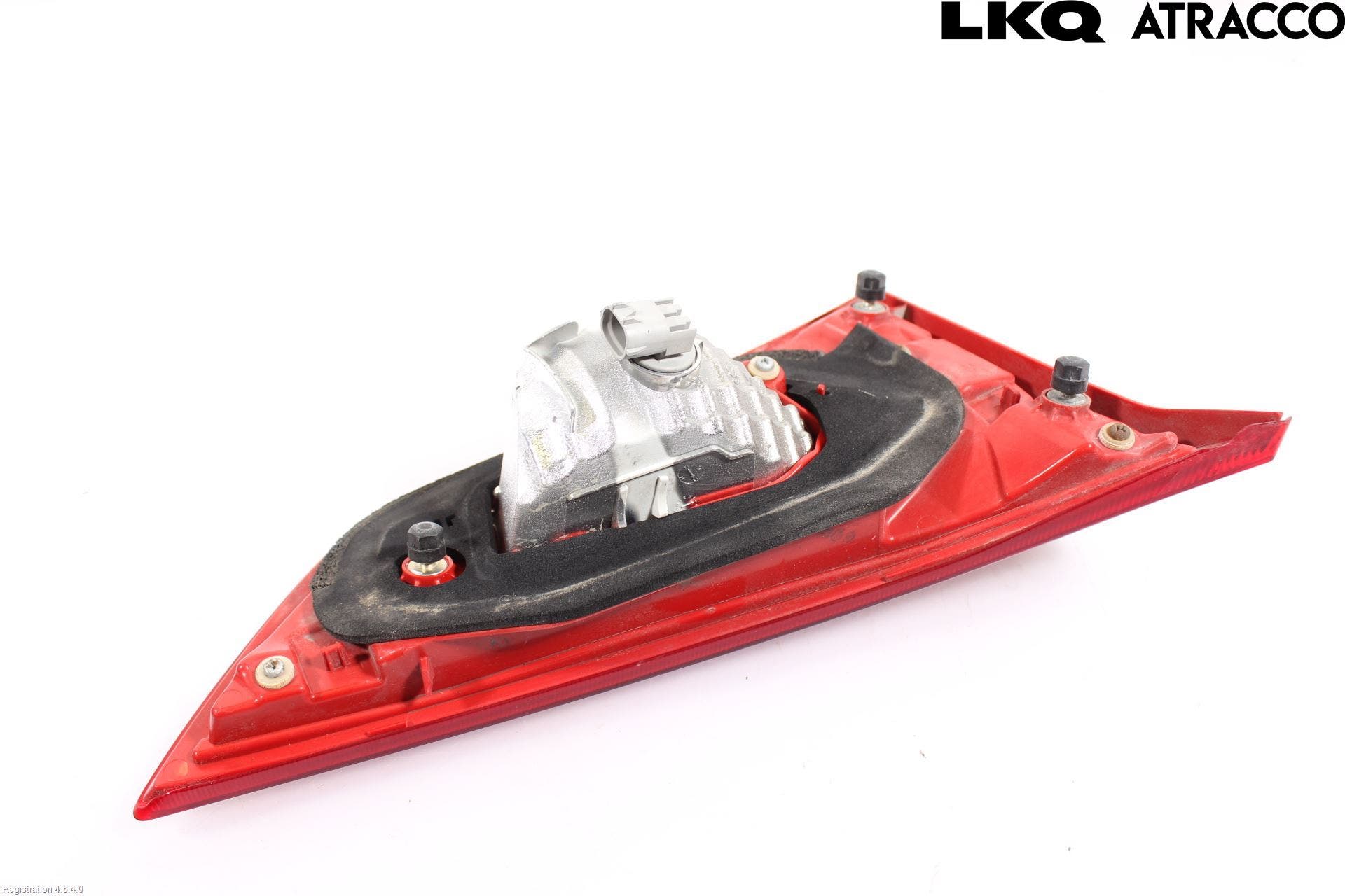 Toyota AURIS 13-19 Bakljus Lucka Hö