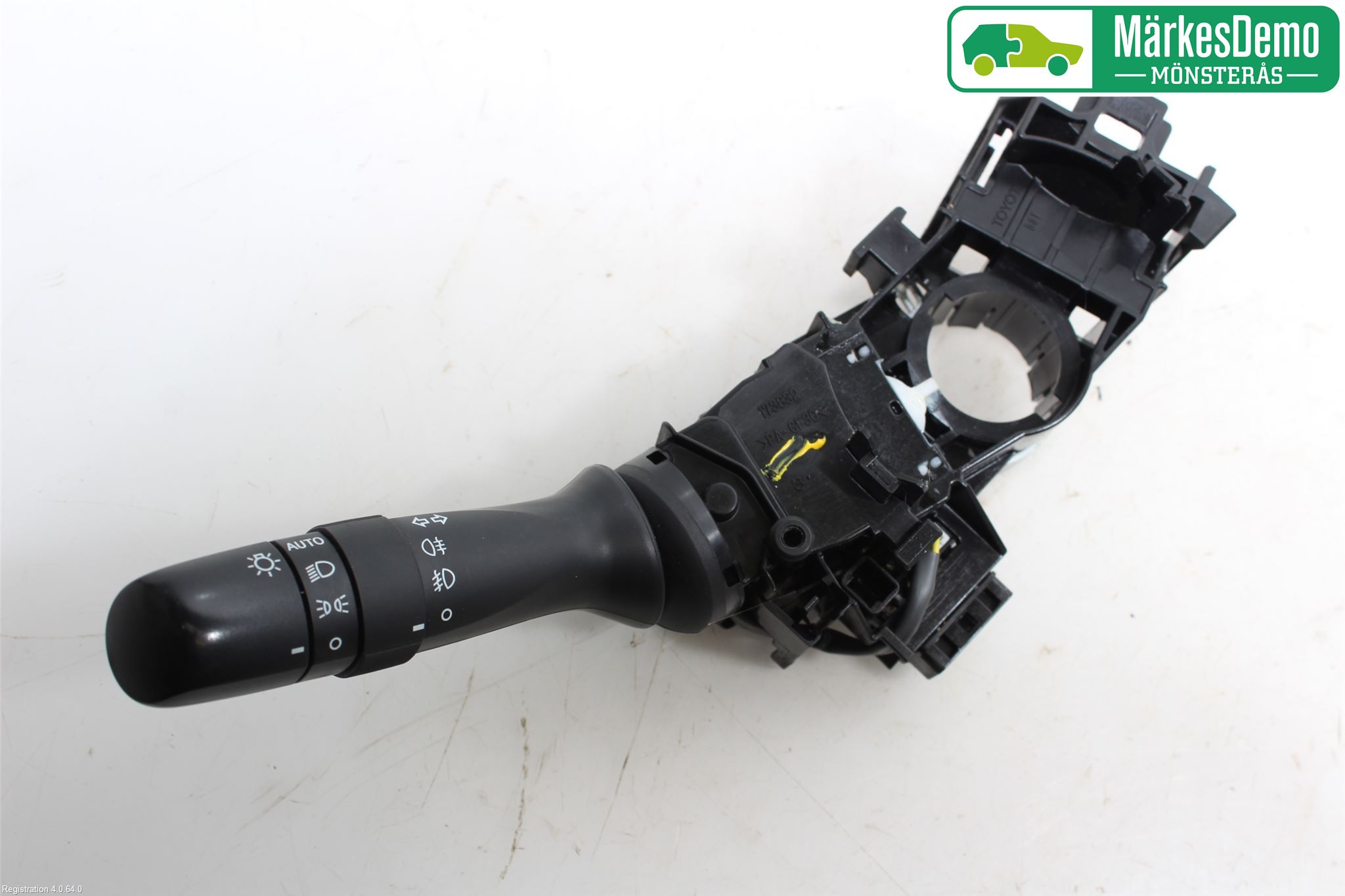 Toyota YARIS XP130 12-14 Spak Blinkers-Ljusomk