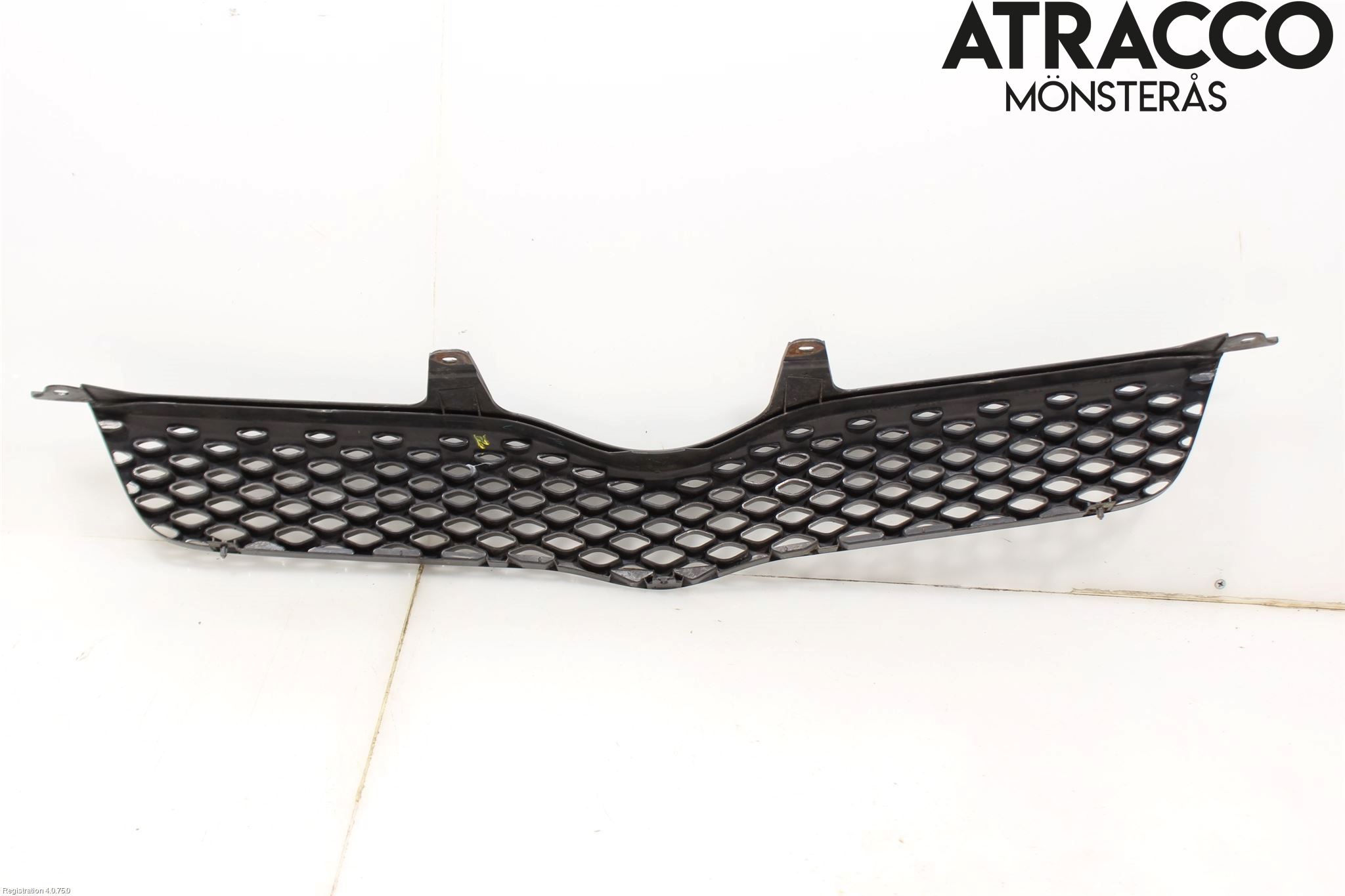 Toyota YARIS VERSO P1 00-05 Grill Komp