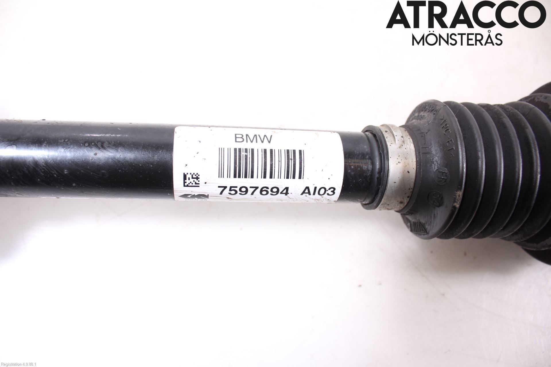 BMW 3 F30/F31/F80 12-19 Drivaxel Fram Vänster