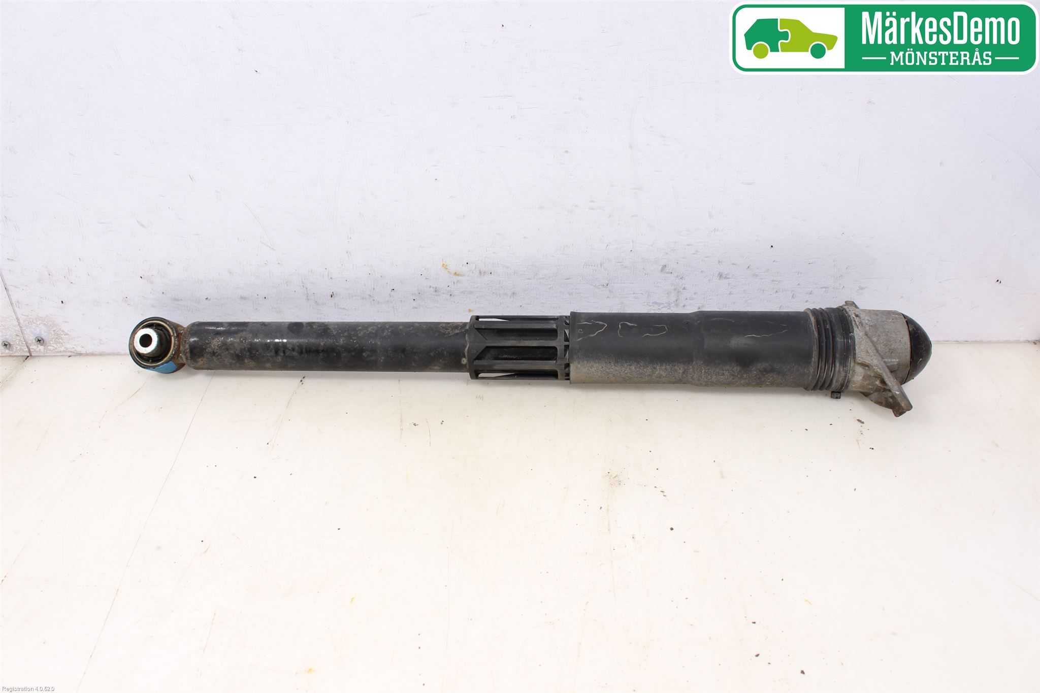 Volkswagen VW PASSAT 15-19 Stötdämpare Bak