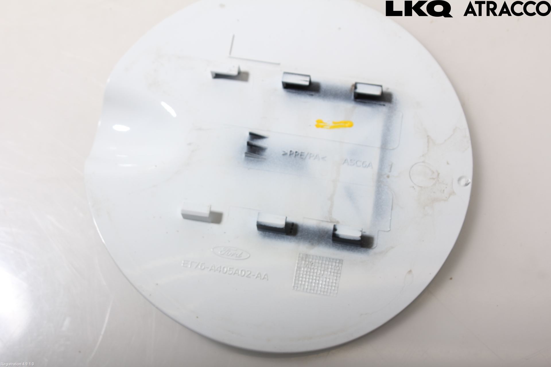 Ford TRANSIT/TOURNEO COURIER 13-23 Tanklucka