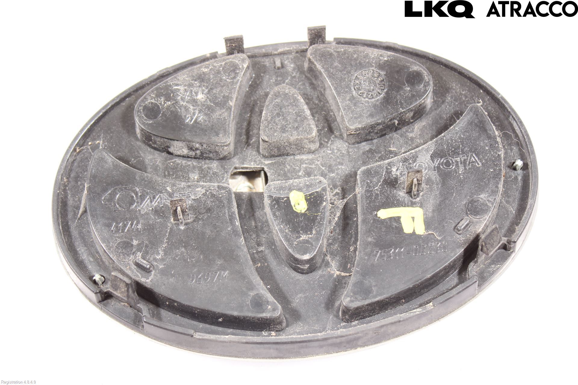 Toyota YARIS XP90 06-11 Emblem