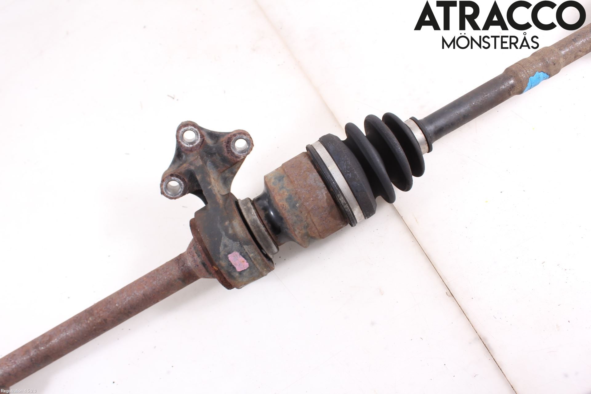 Mazda 2 (DE) 08-15 Drivaxel Fram Höger