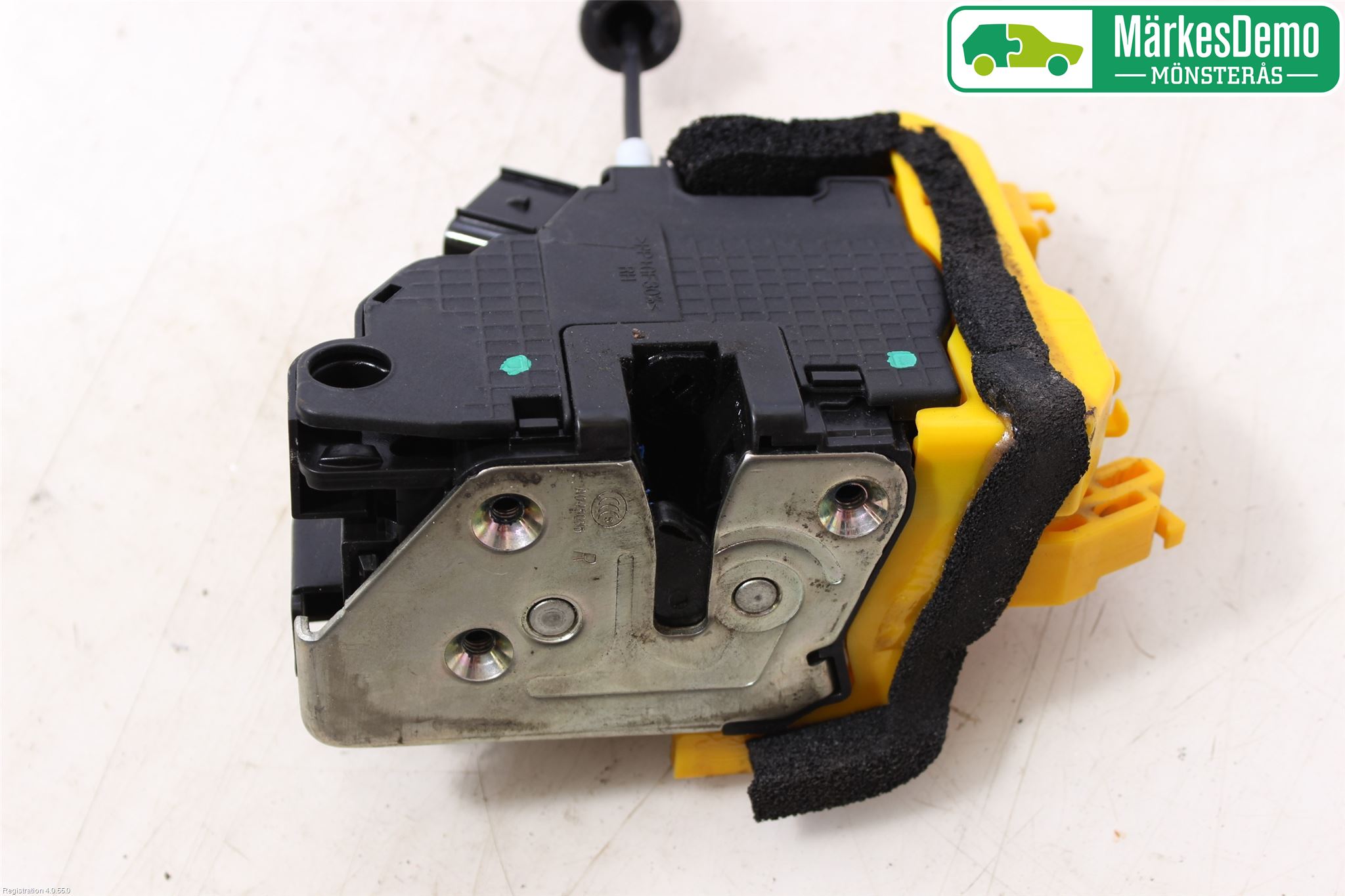 Kia CEED 12-18 Låskista-Dörrlås