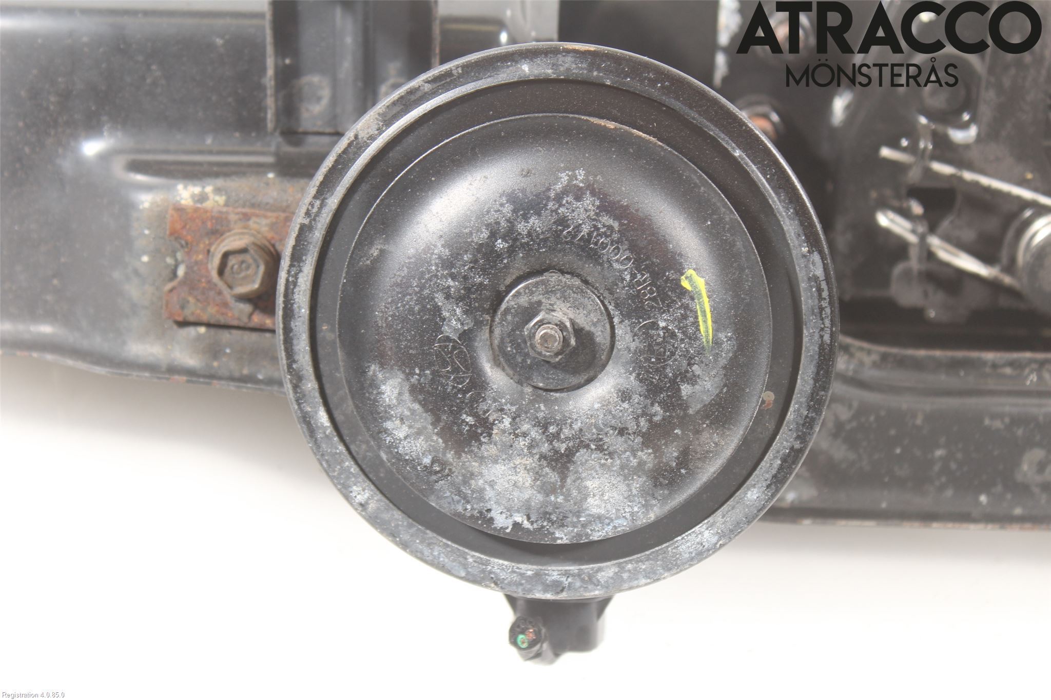 Hyundai i40 08-15 Front Huvlåsplåt-Balk