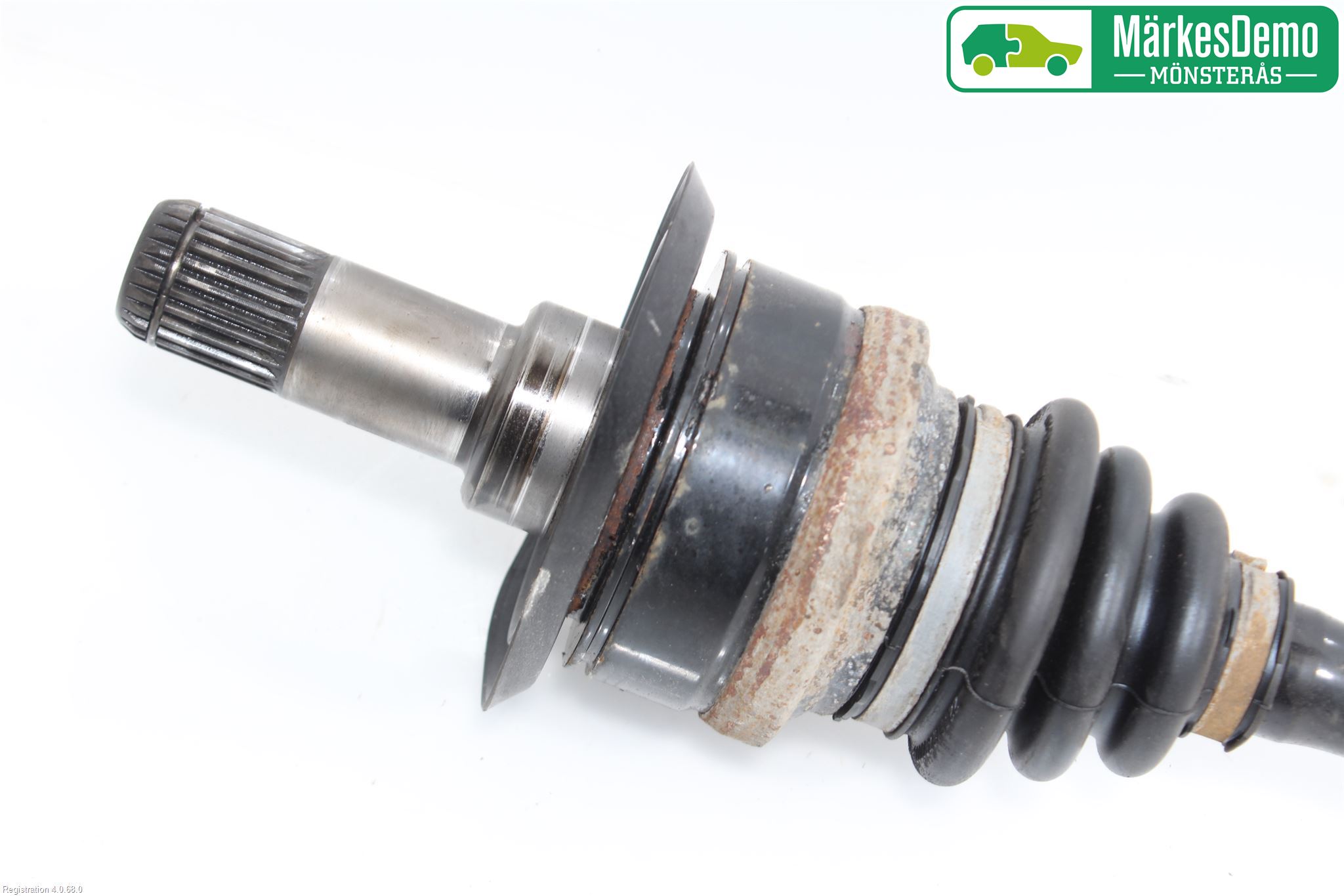 BMW 1 F20/F21 11-19 Drivaxel Bak Vänster