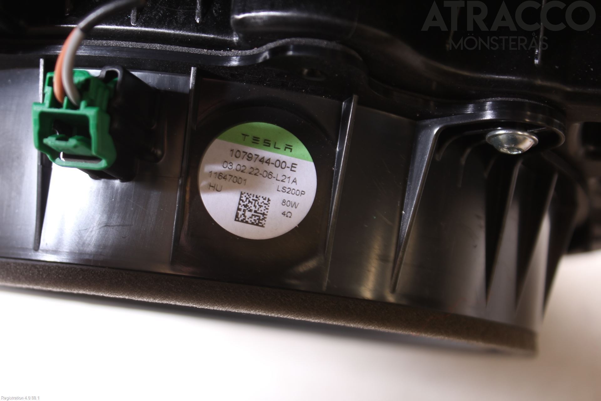 Tesla MODEL Y 21- Fönsterhissmekanism