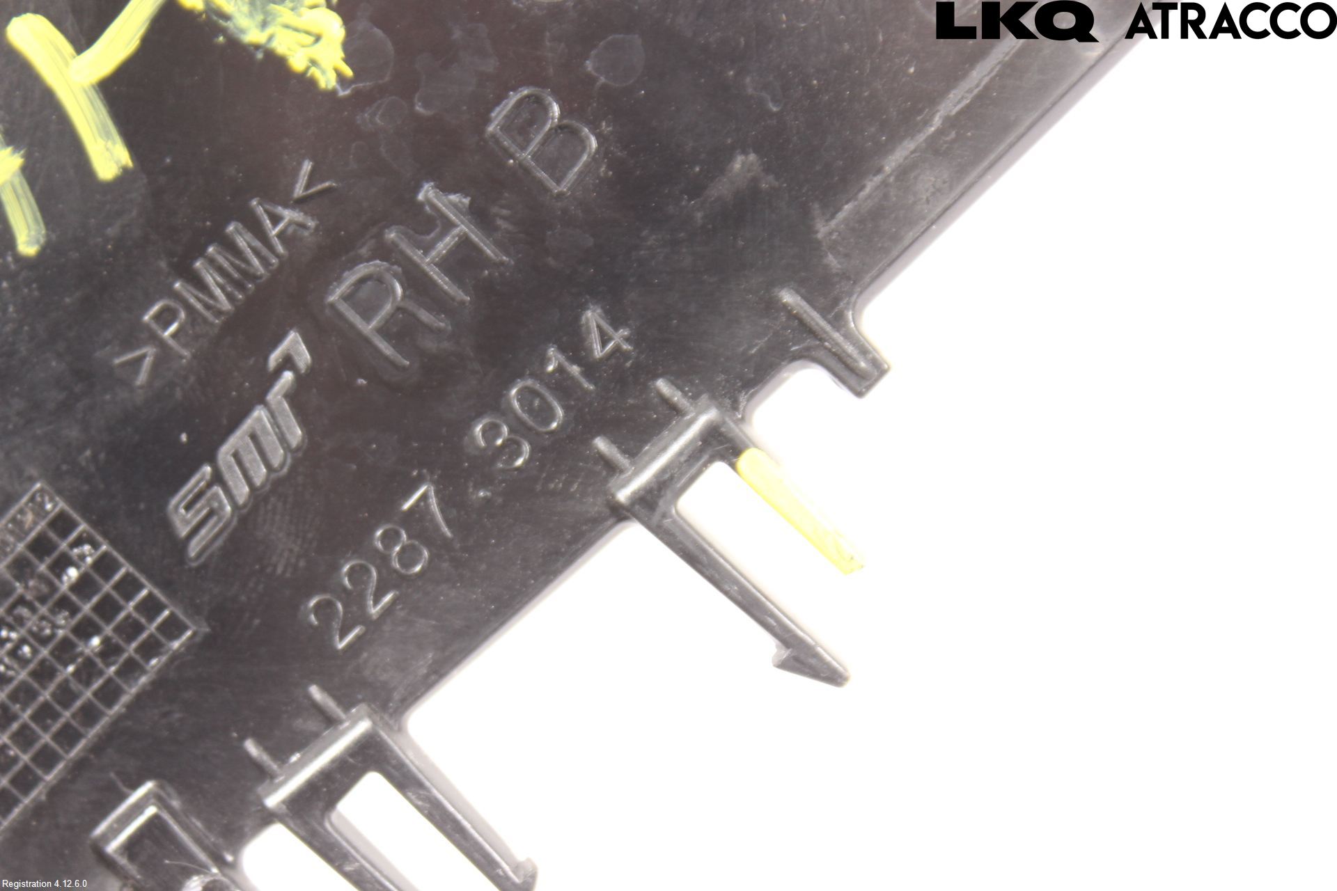 Tesla MODEL 3 17- Dörr Dekorlist Fram Hö