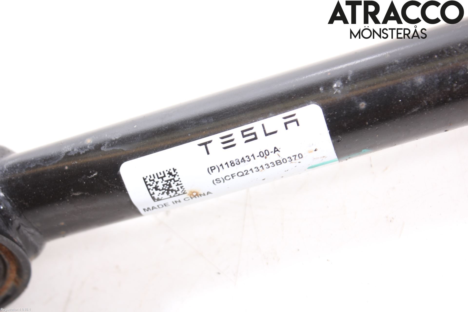 Tesla MODEL Y 21- Bärarm Bak Vänster