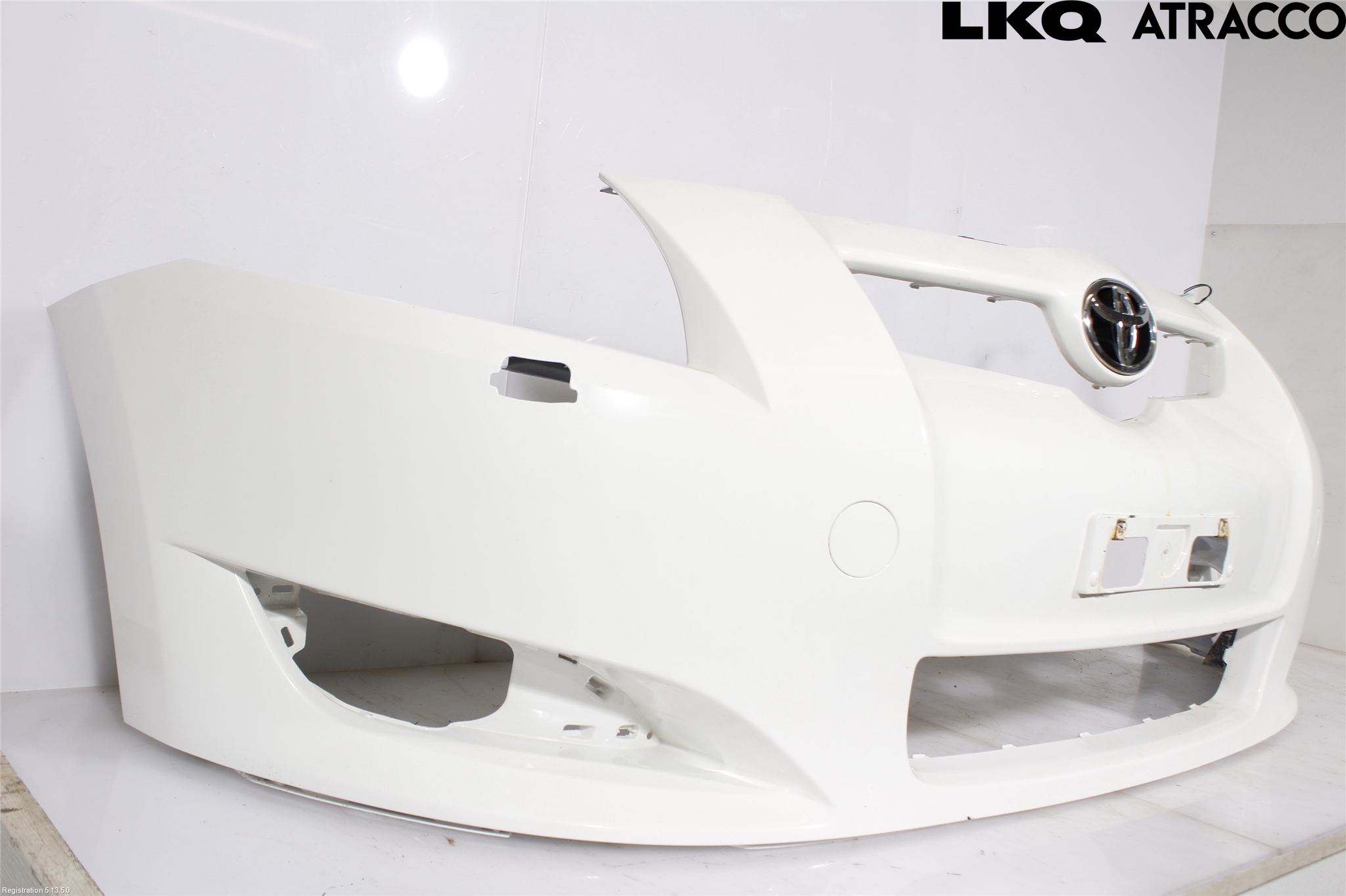 Toyota AURIS 10-12 Stötfångarbeklädnad Fram