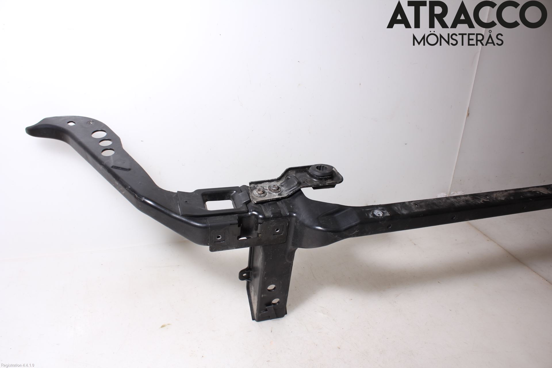 Jaguar F-PACE Front Huvlåsplåt-Balk