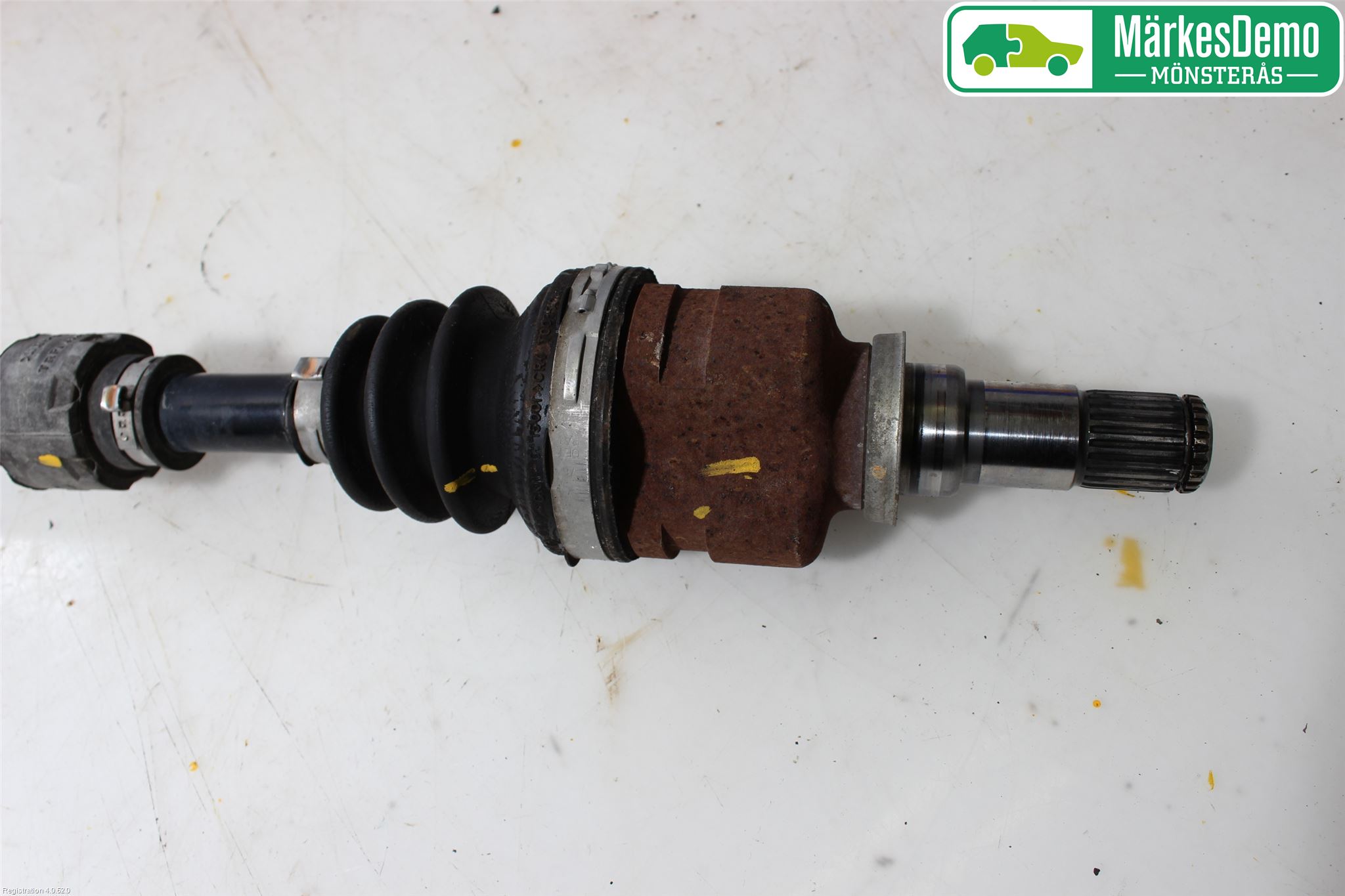 Toyota YARIS XP90 06-11 Drivaxel Fram Höger
