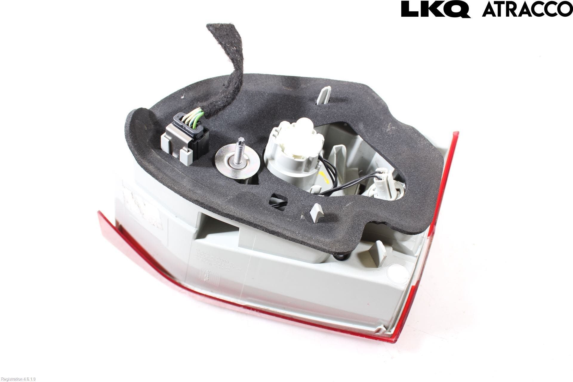 Peugeot 308 14-21 Bakljus Lucka Vä