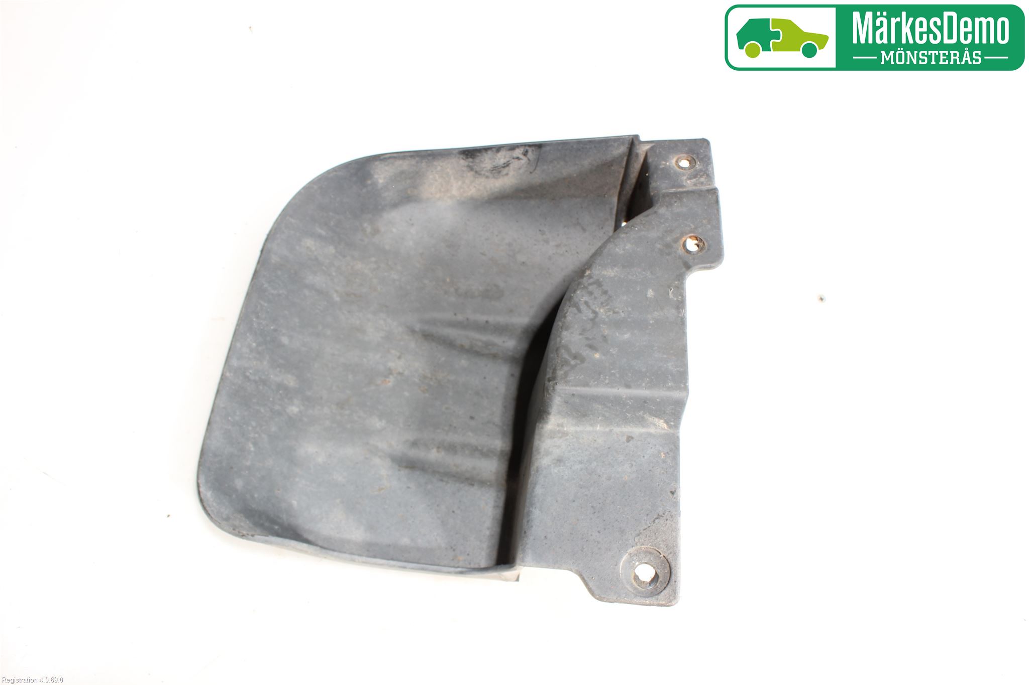 Mitsubishi L200 06-15 Stänkskydd