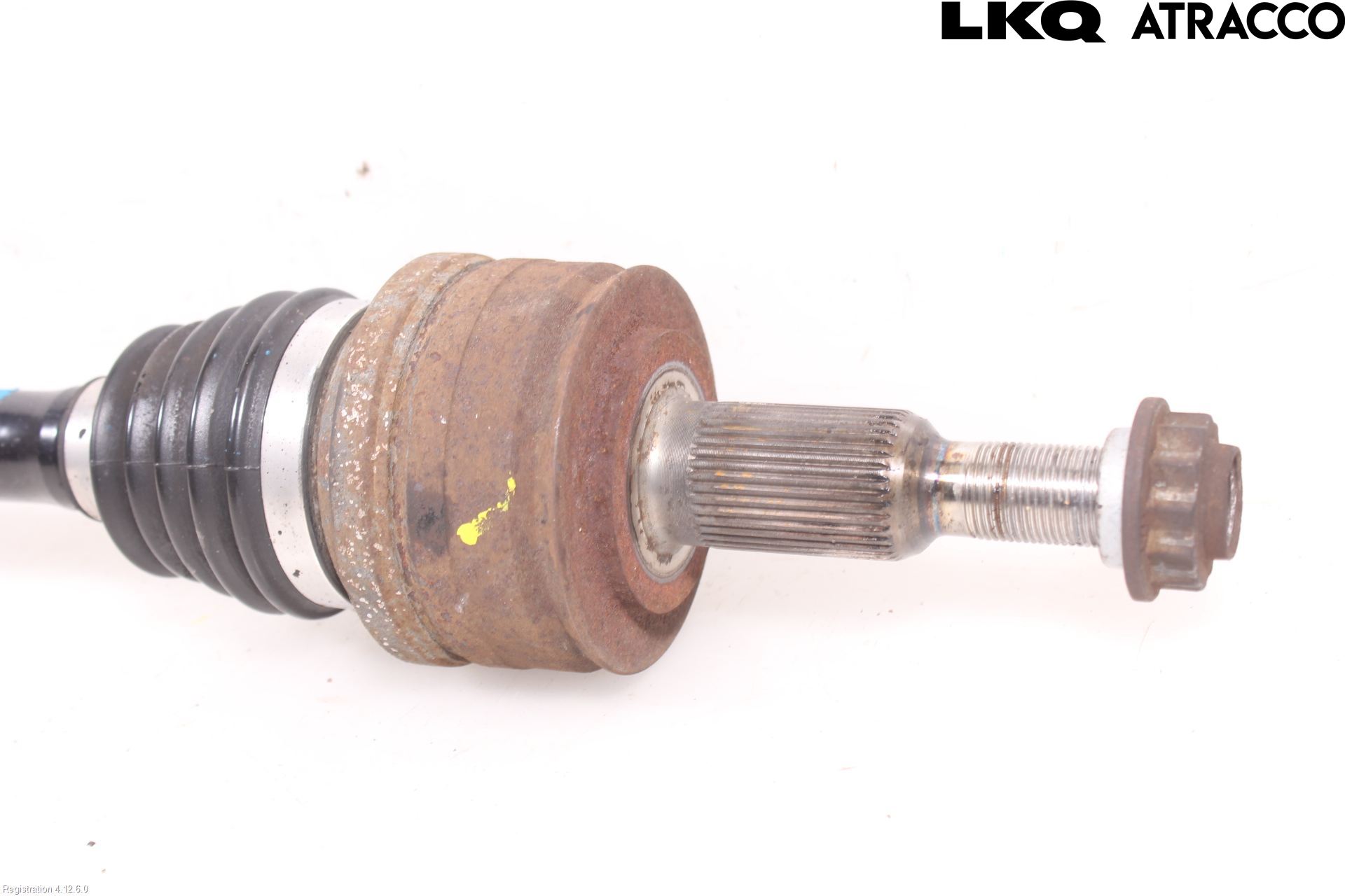 Volkswagen VW TRANSP/CARAVELLE (T6) 16-22 Drivaxel Bak Höger