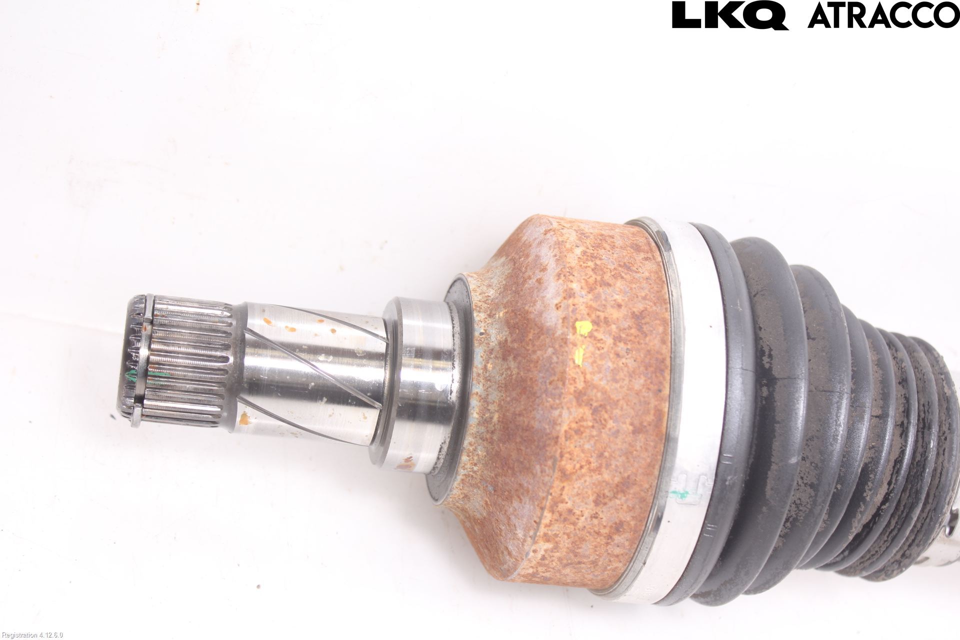 Volvo XC70 08-13 Drivaxel Fram Vänster