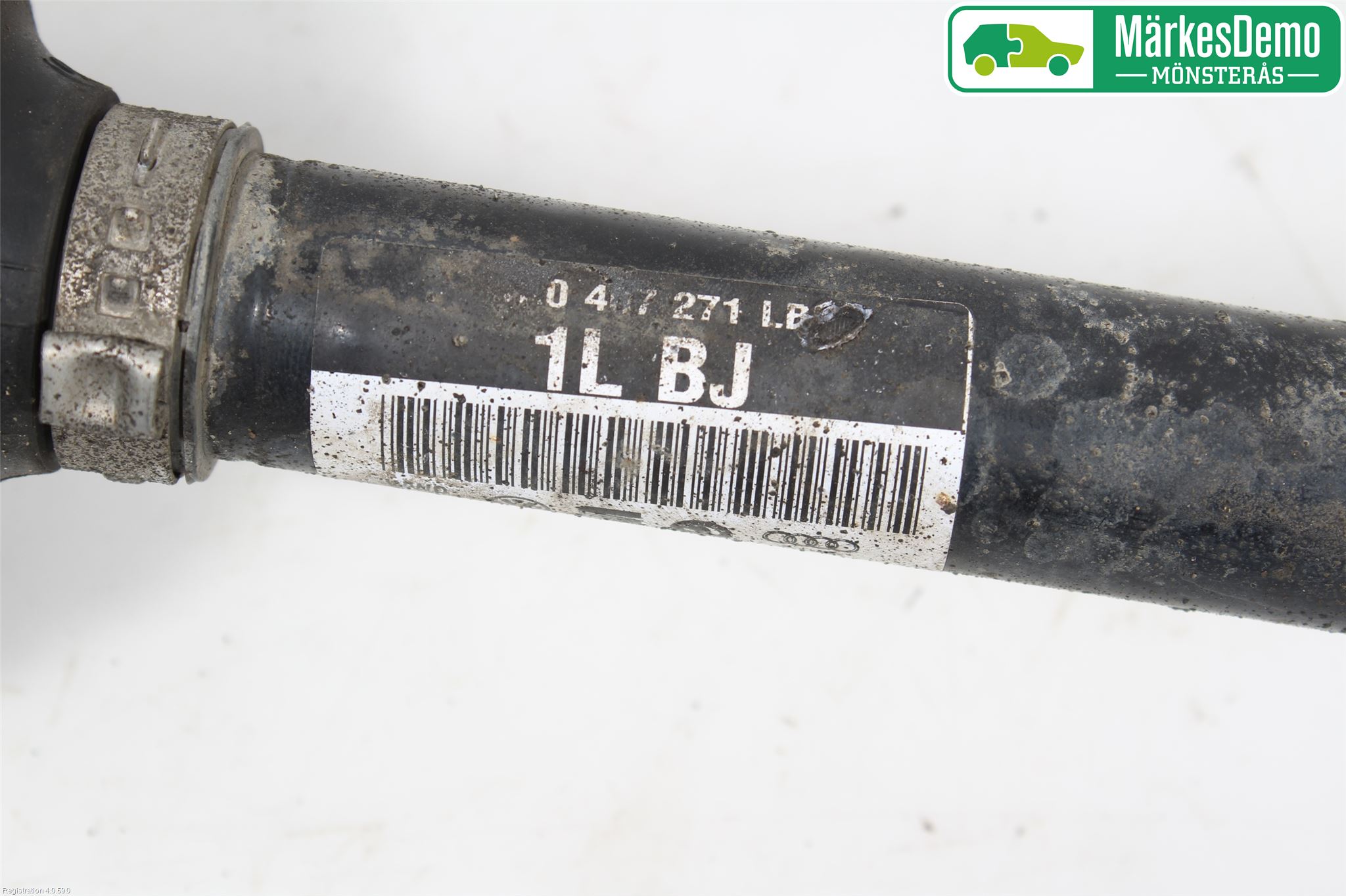 Volkswagen VW CADDY 11-15 Drivaxel Fram Vänster