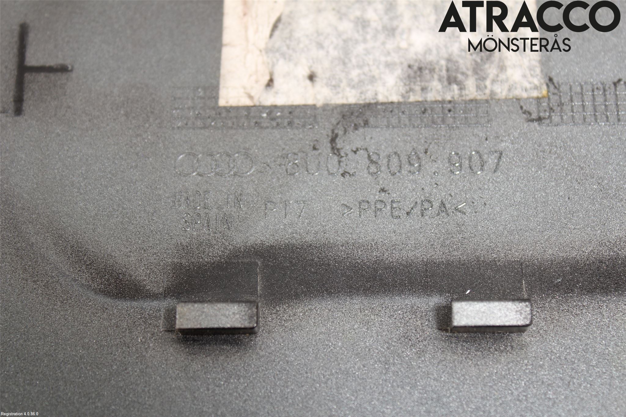 Audi Q3 8U 12-18 Tanklucka