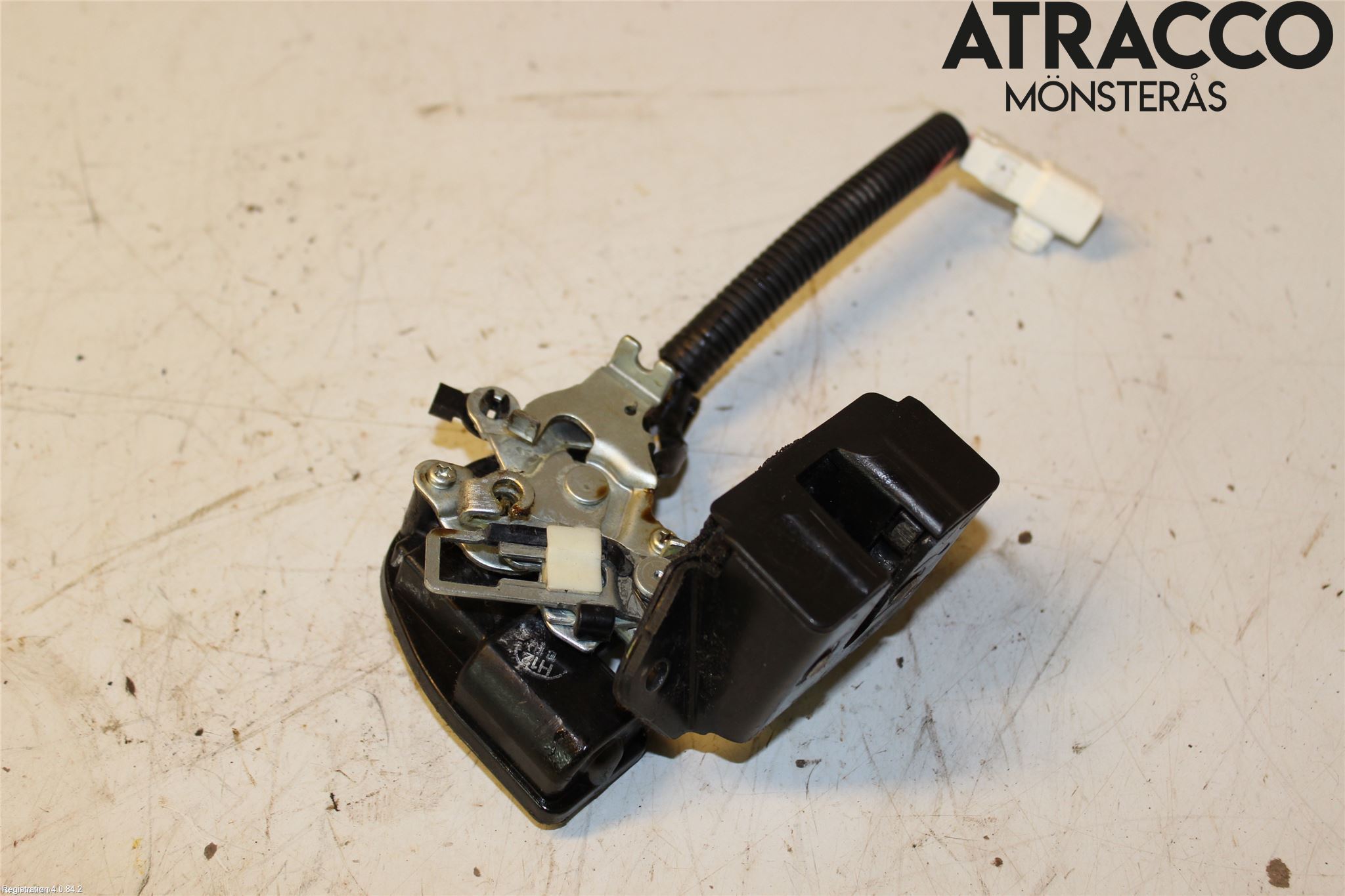 Toyota COROLLA 02-07 Låskista Baklucka