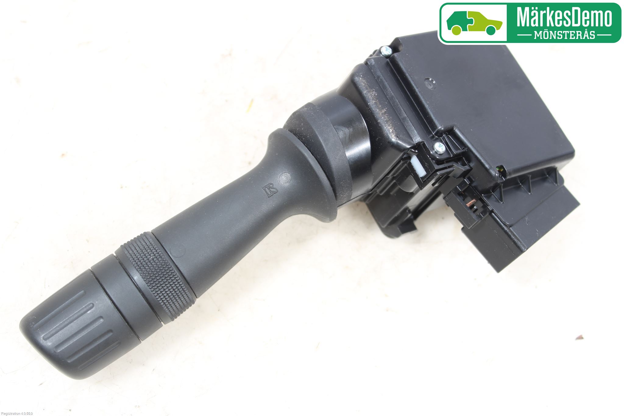 Toyota AURIS 13-19 Spak Torkar-Spolomk