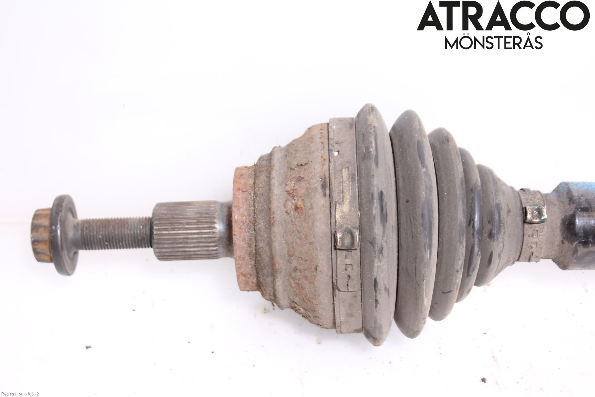 Volkswagen VW PASSAT 11-14 Drivaxel Fram Höger