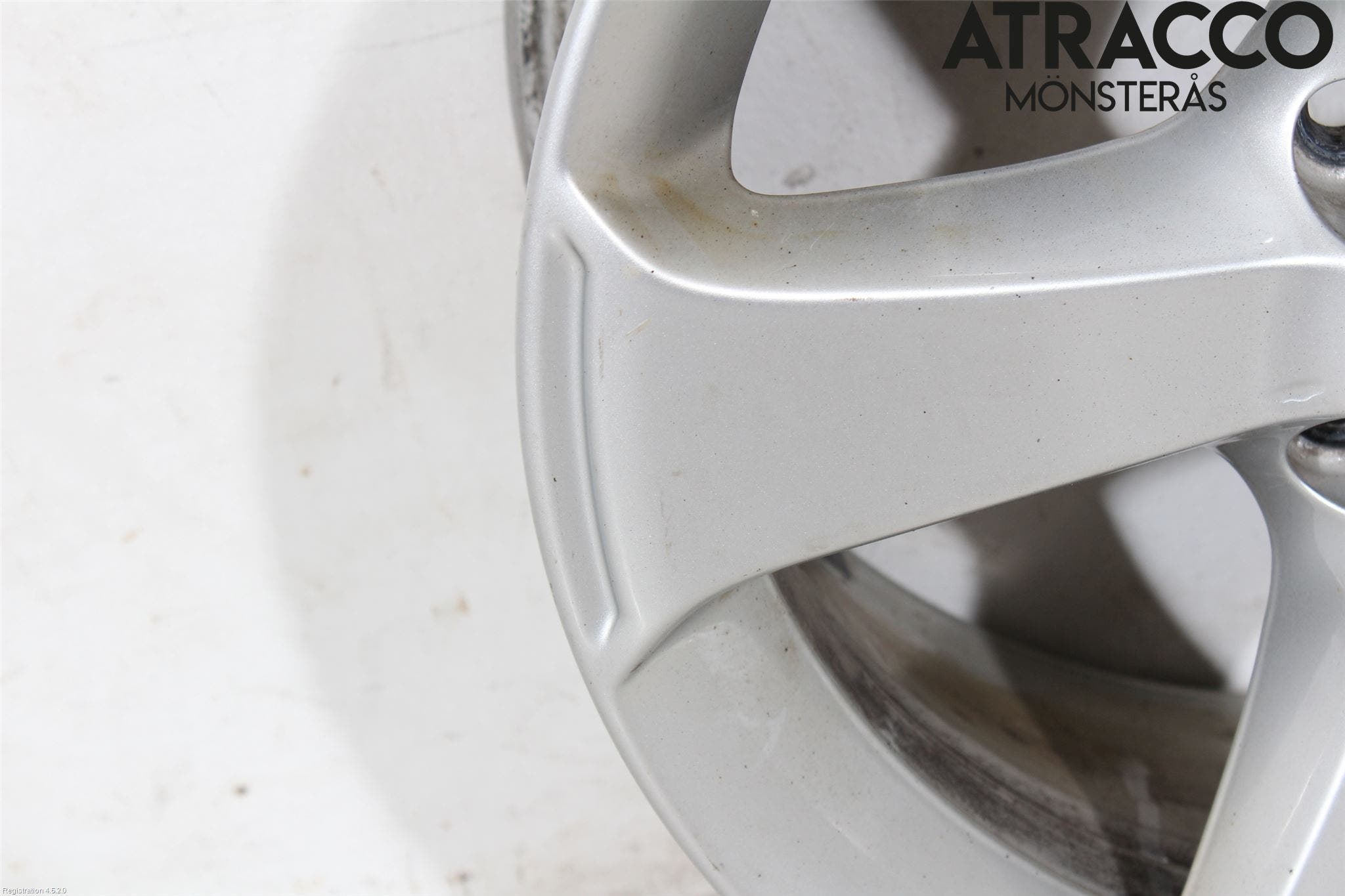 Volkswagen VW TOURAN 10-15 Fälg Aluminium