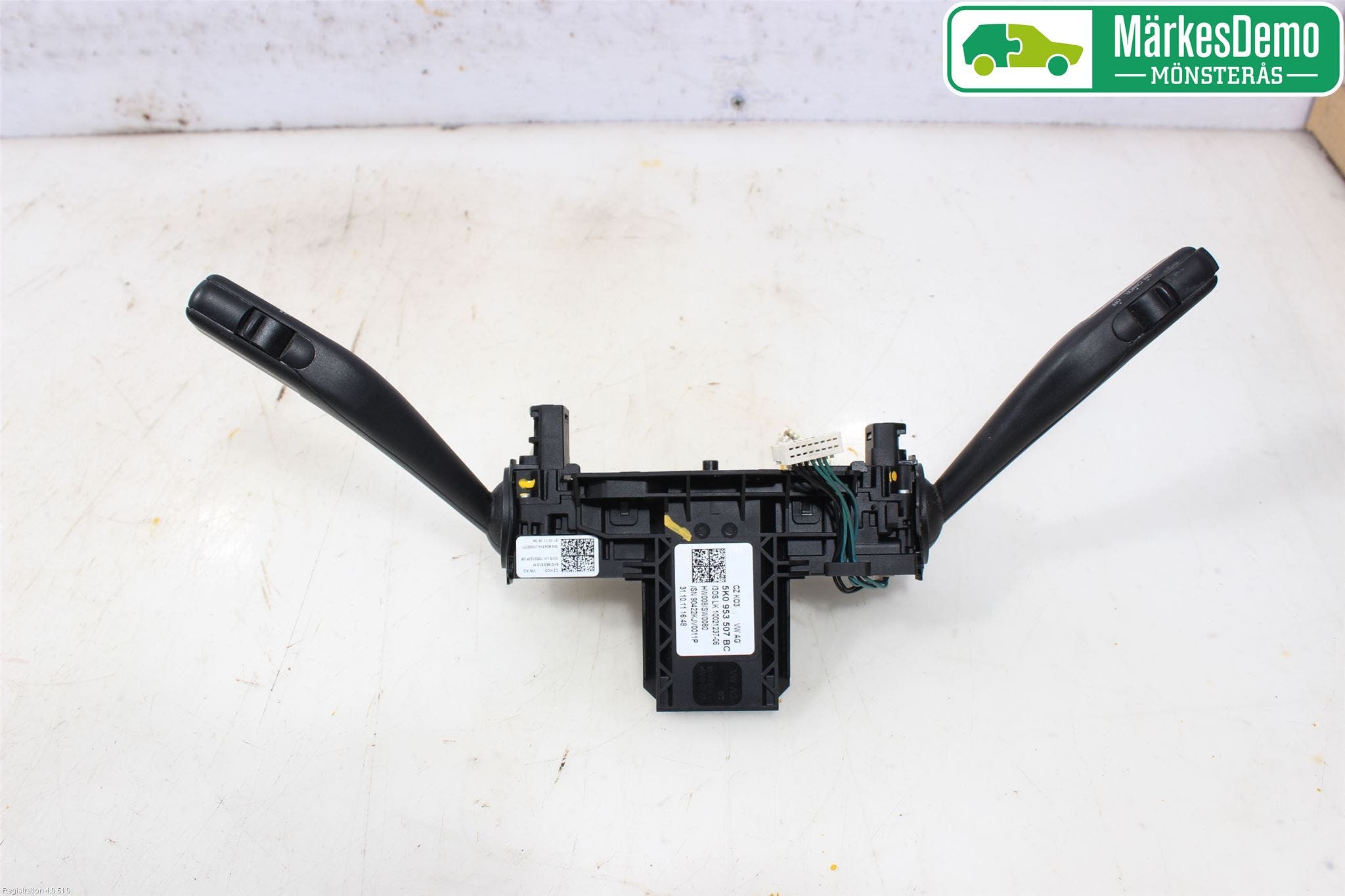 Volkswagen VW GOLF VI 09-13 Spakcentral