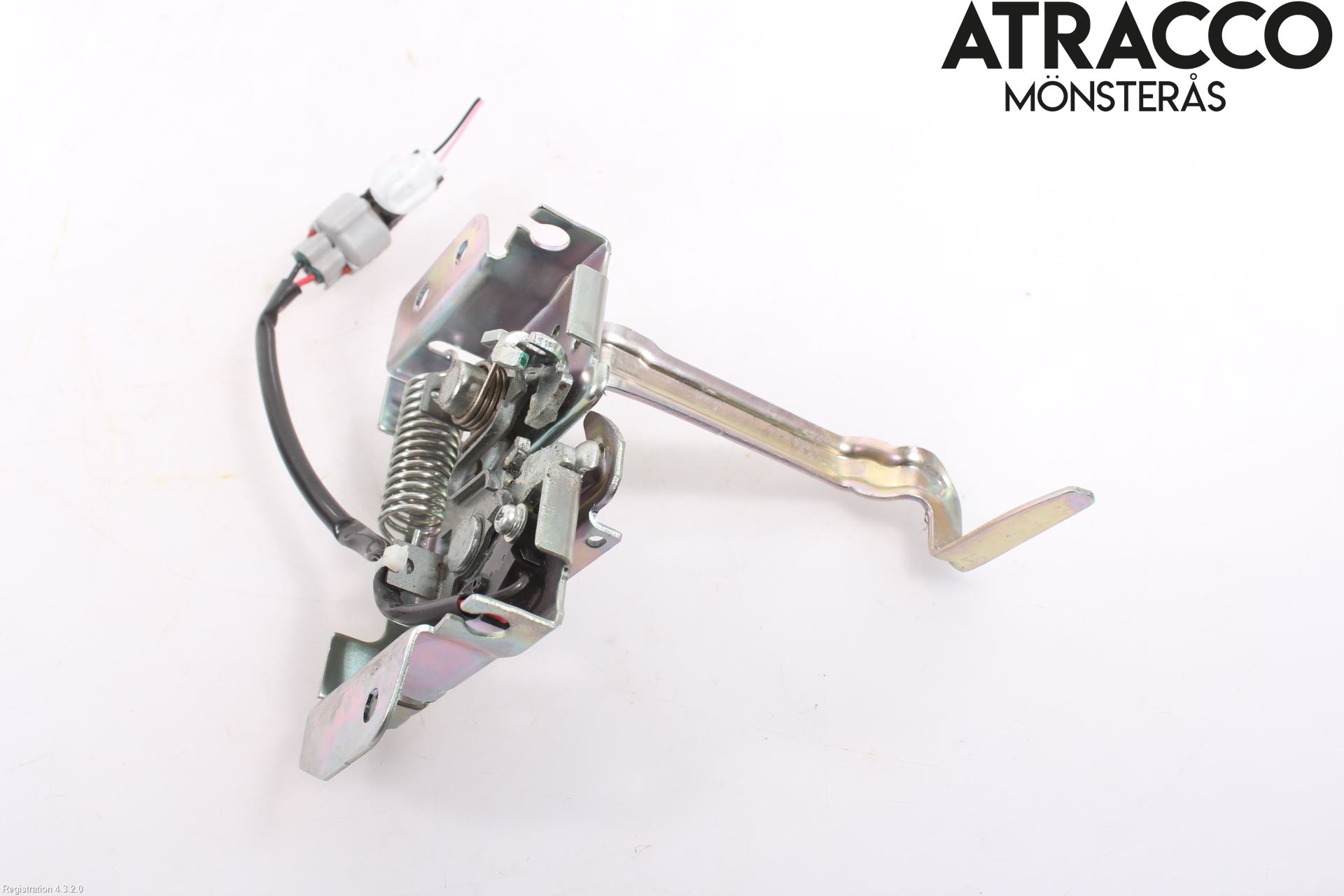 Mitsubishi ECLIPS CROSS Huvlås