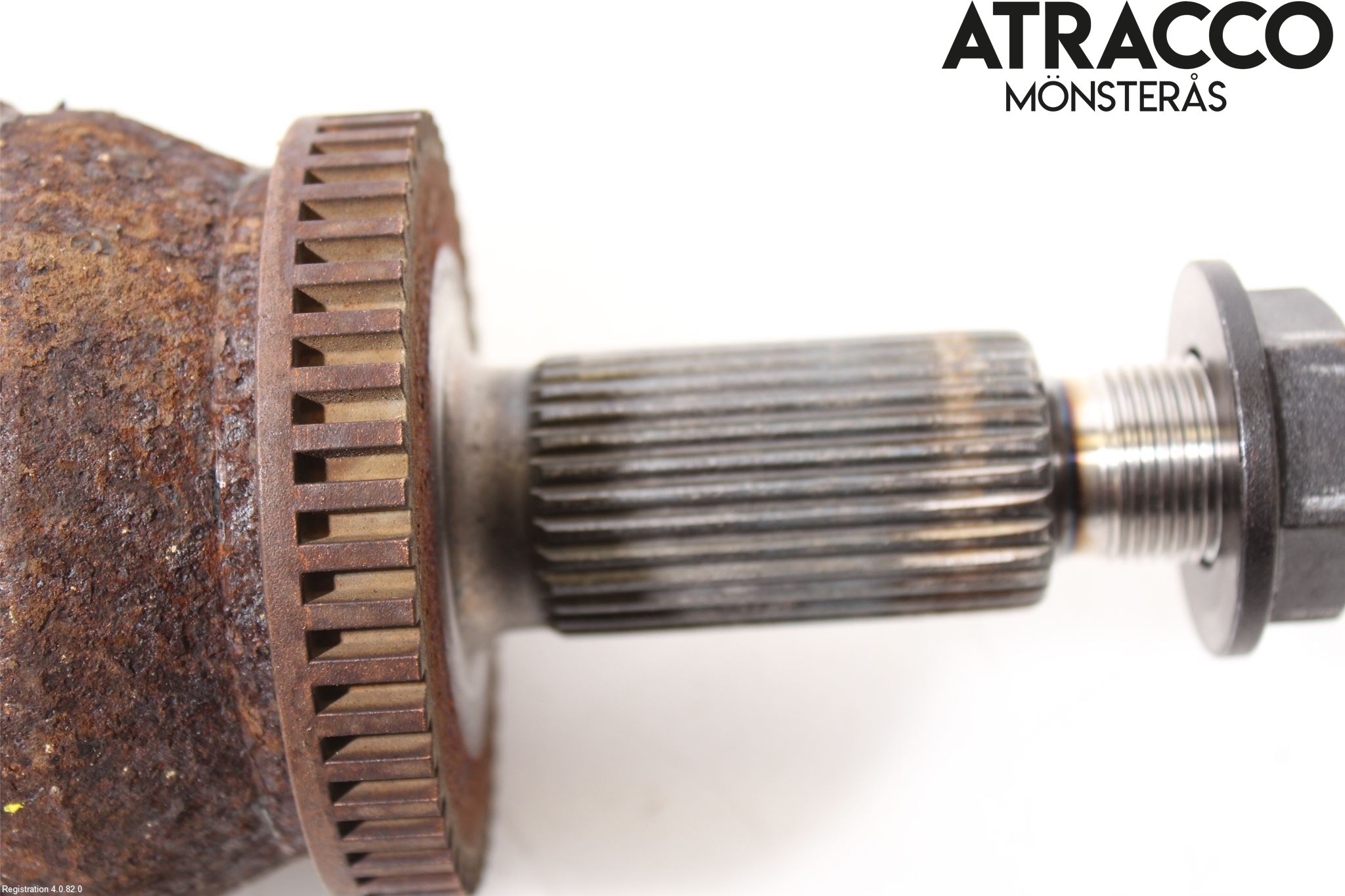 Hyundai i40 16-18 Drivaxel Fram Höger