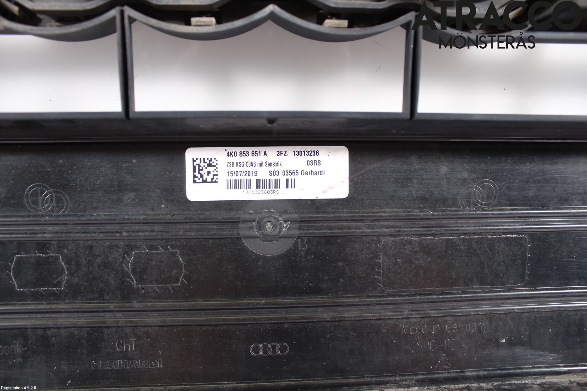 Audi A6 F2/C8 19- Grill Komp