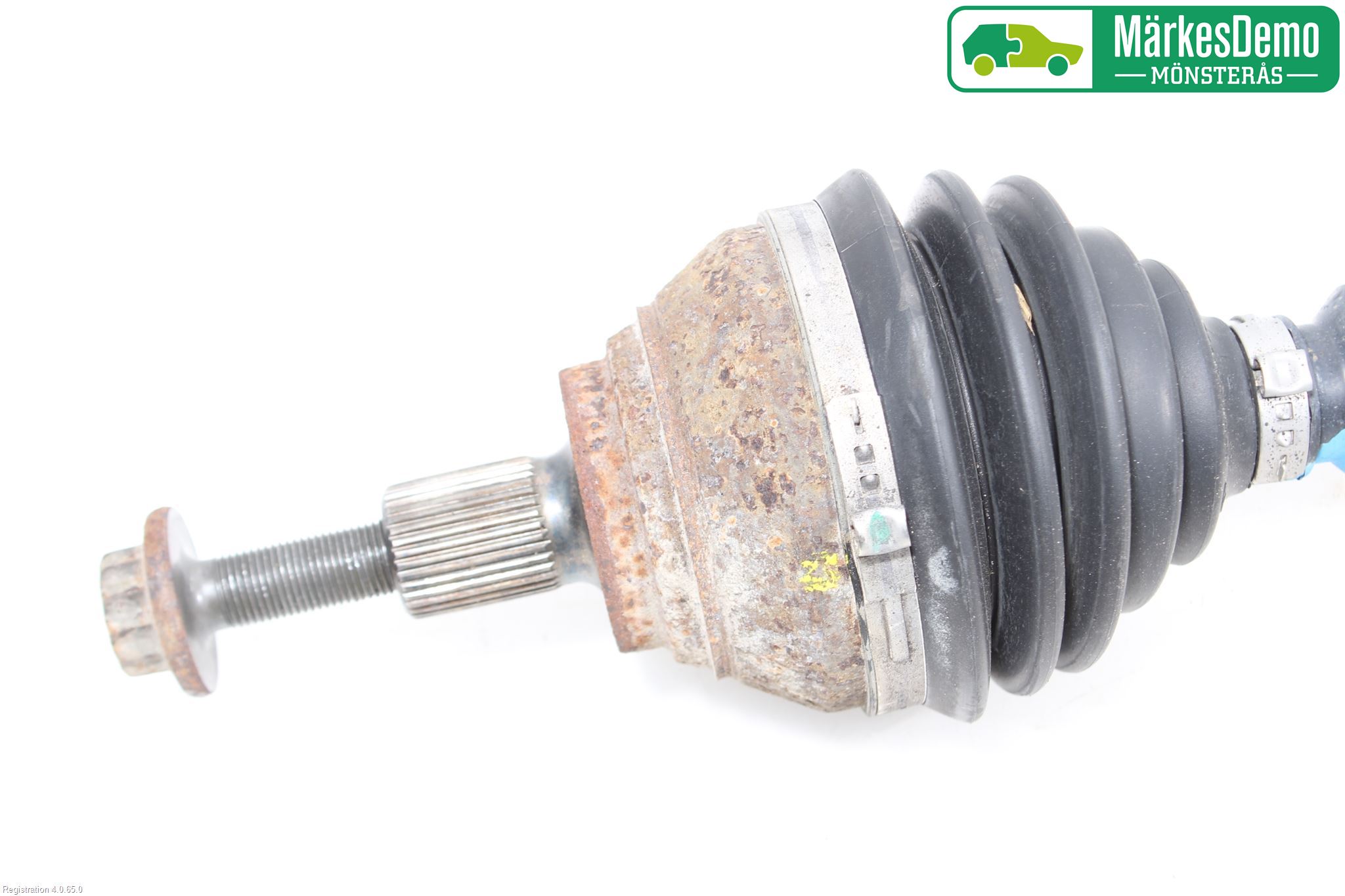Volkswagen VW CADDY 11-15 Drivaxel Fram Höger