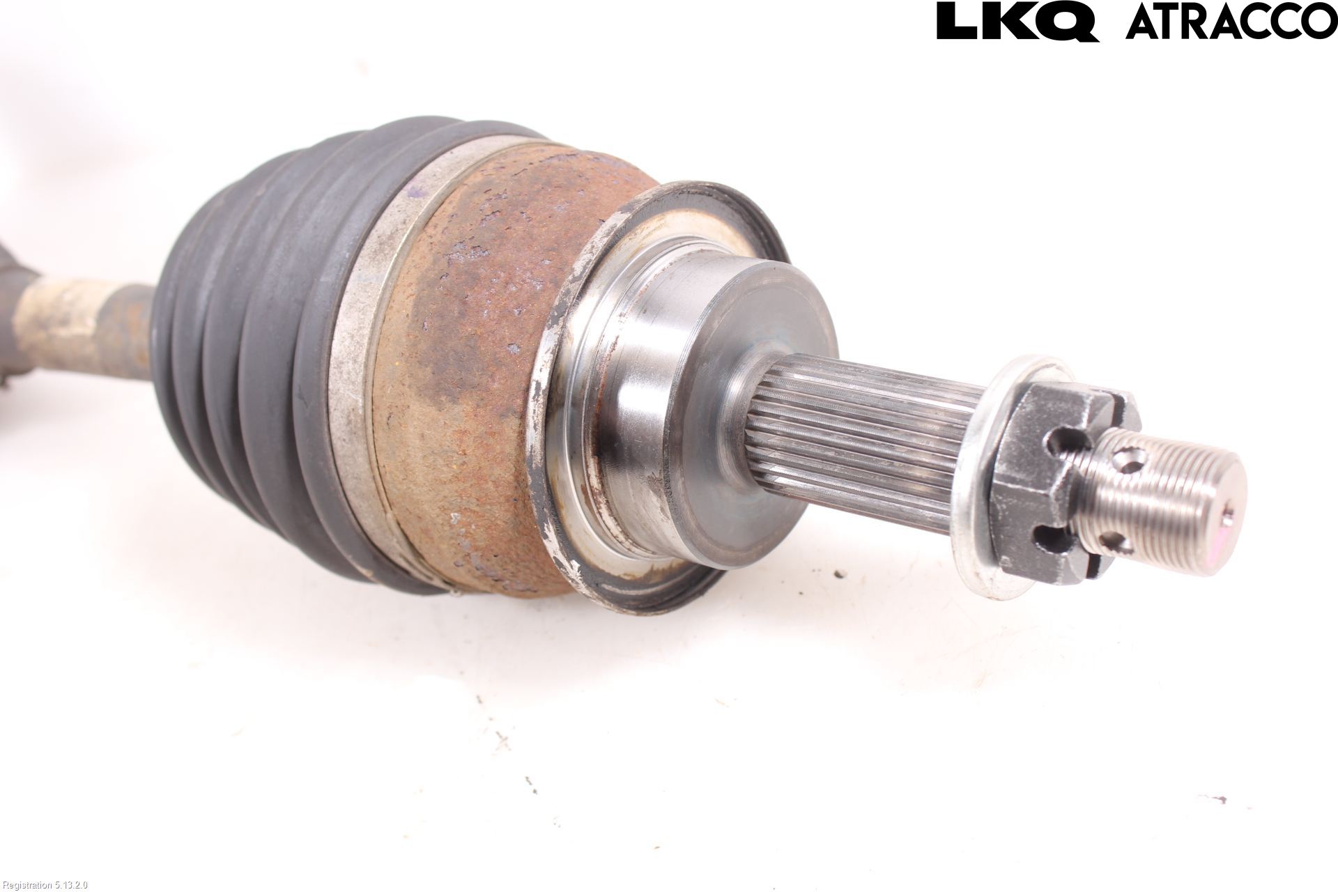 Isuzu D-MAX Drivaxel Fram Höger