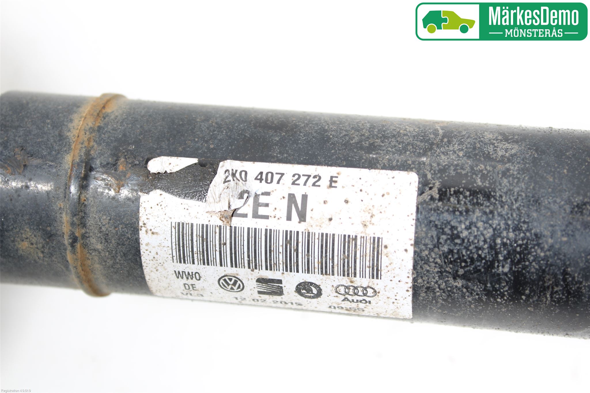 Volkswagen VW CADDY 11-15 Drivaxel Fram Höger