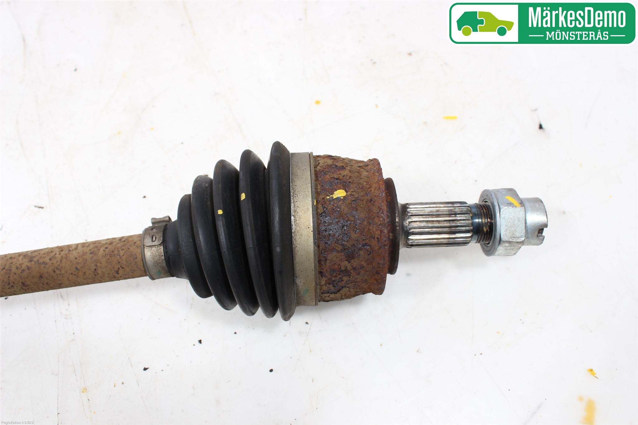 Fiat PUNTO 00-18 Drivaxel Fram Vänster