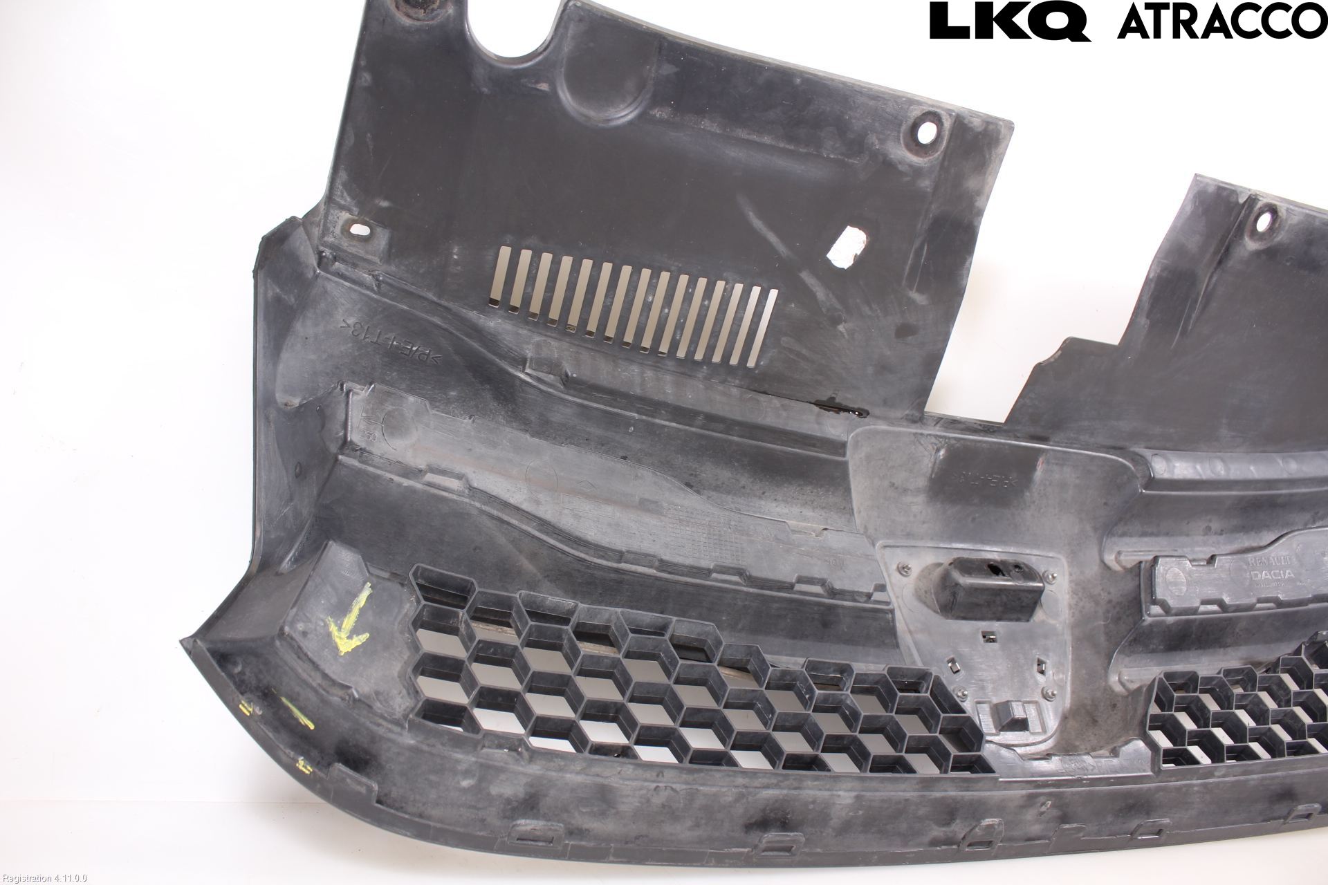 Dacia SANDERO/STEPWAY 13-20 Grill Komp