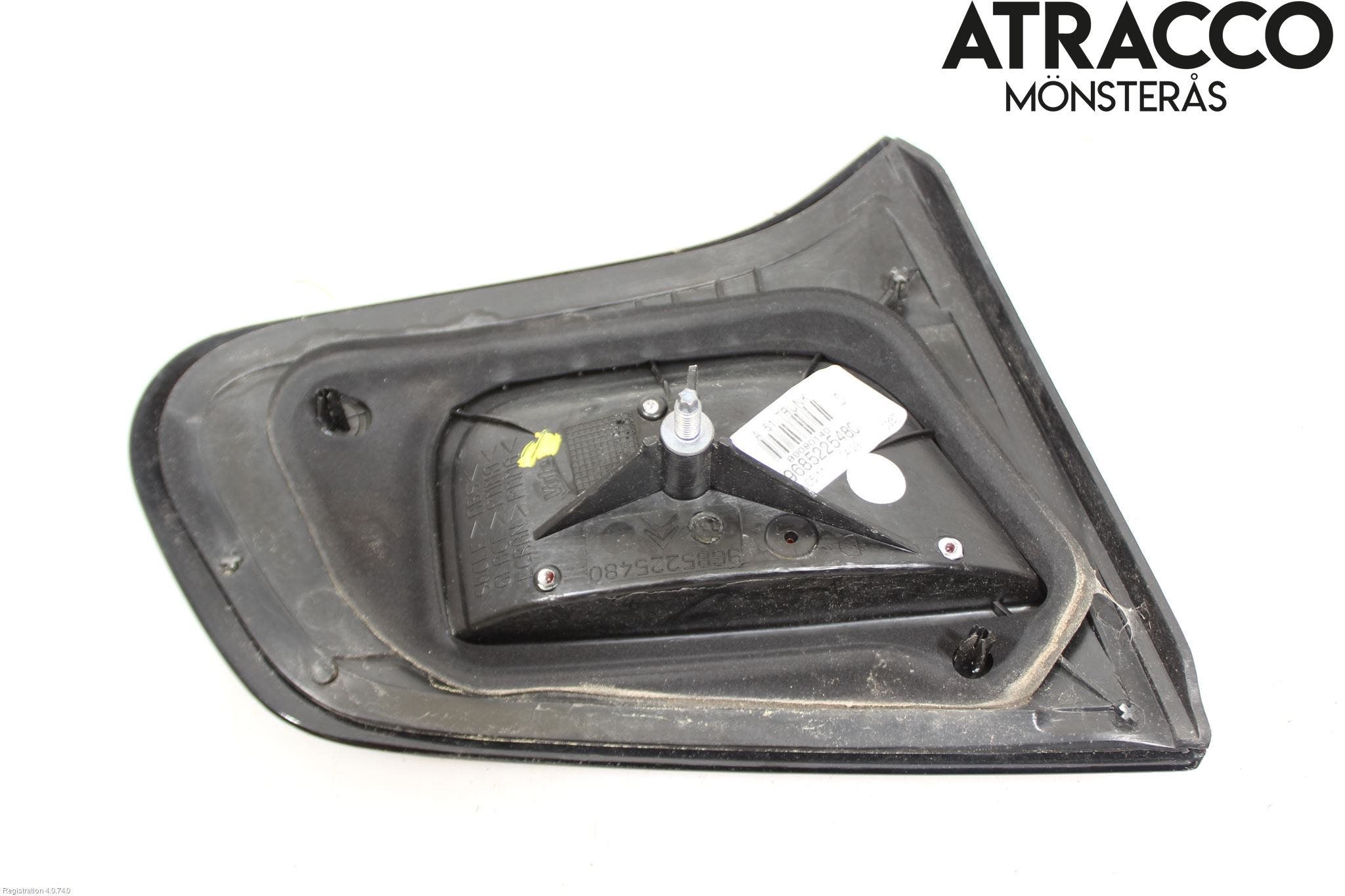 Citroen C3 10-17 Bakljus Lucka Hö